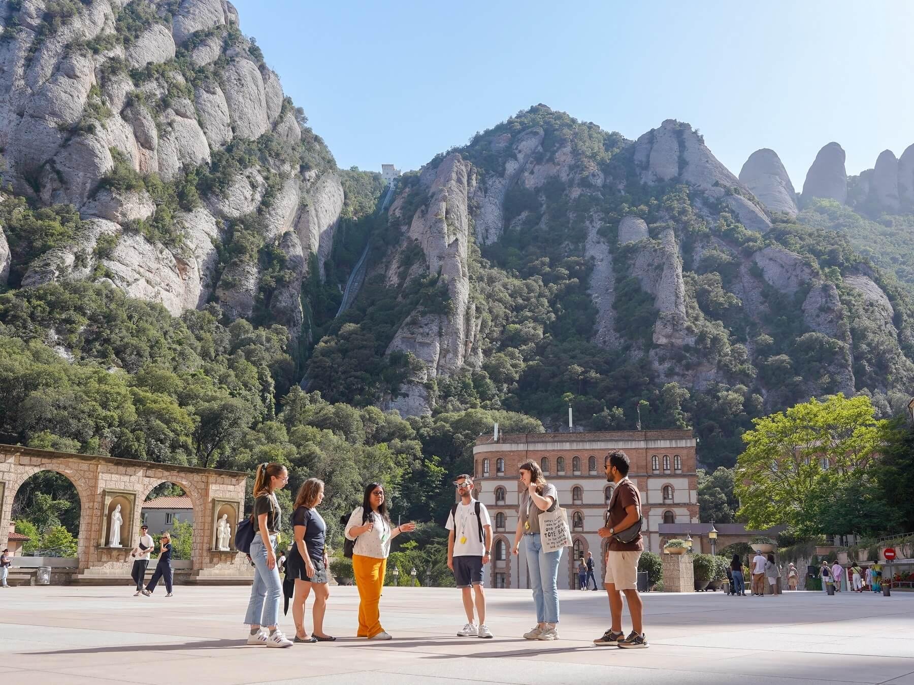 Barcelona: Montserrat Tour mit Zahnrad und schwarzer Madonna