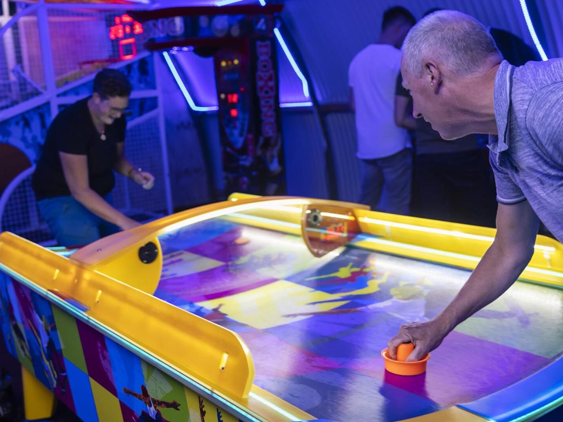 In Amsterdam Amsterdam Arcade Spielhalle: Klassischer & moderner Spaß, UP Events 30 Minuten -