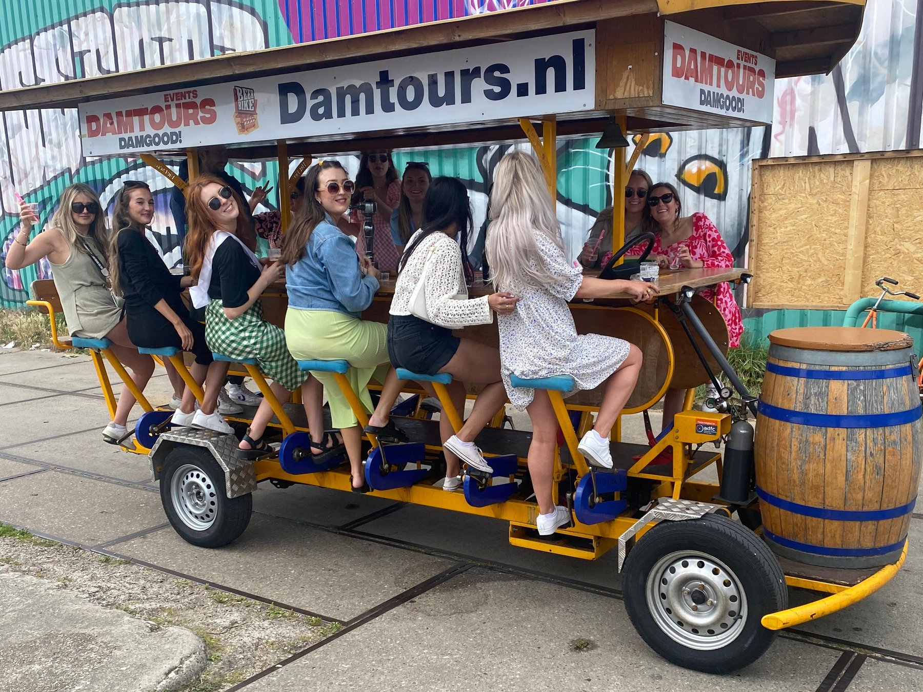 Geteilte Party-Fahrradtour mit Bier