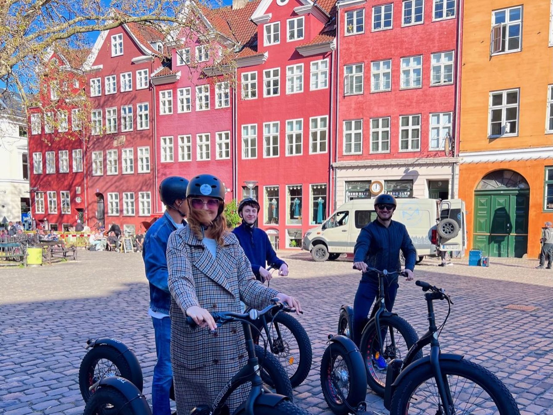 Geführte E-Scooter KickBike Tour – Alle Highlights