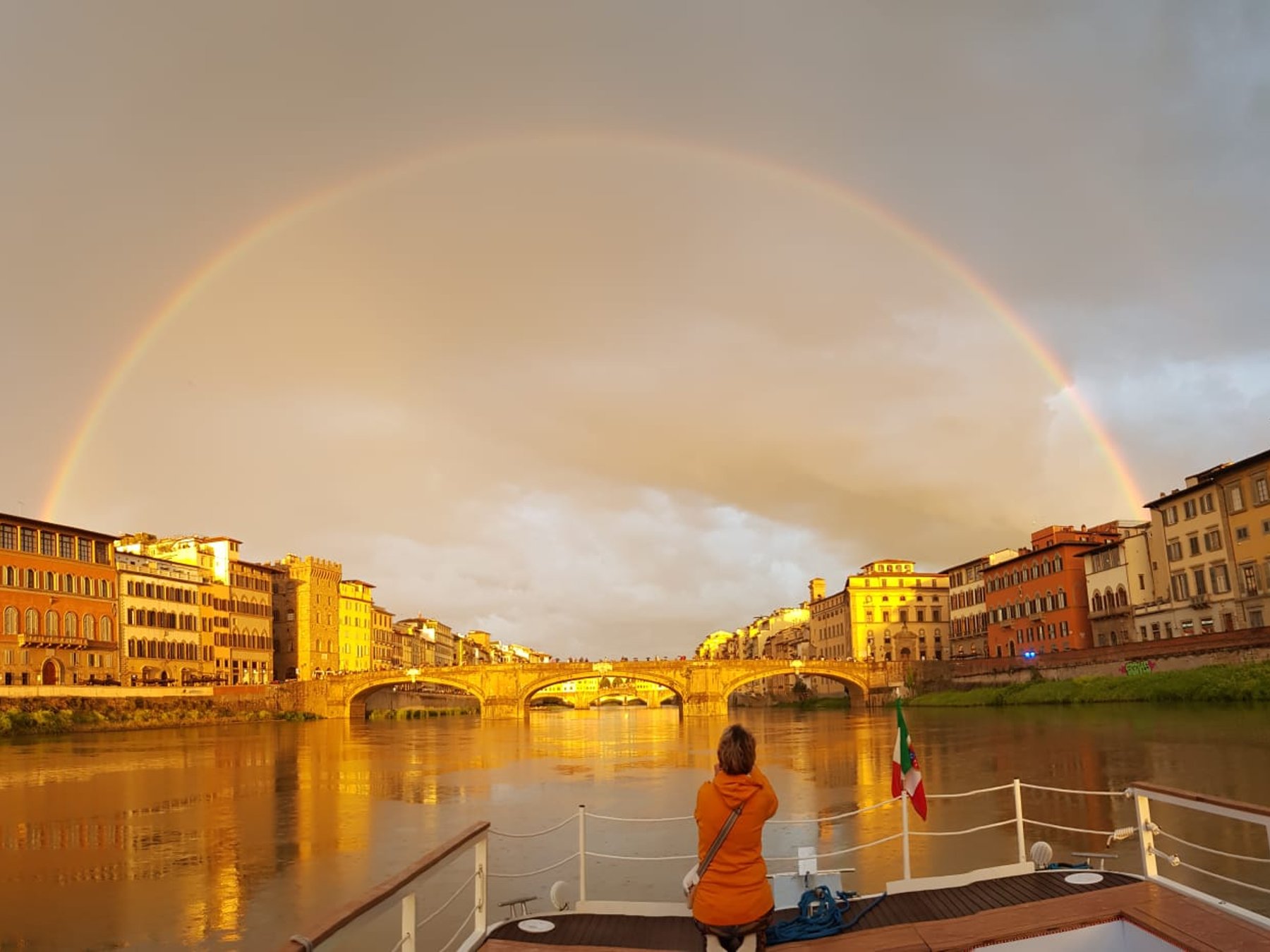 Arno Flussfahrt mit Aperitif