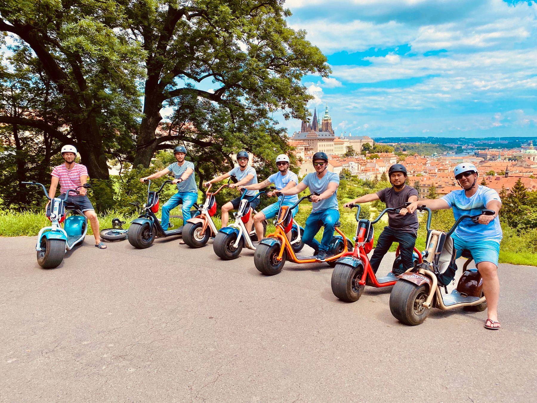 Prag: Fat Tire E-Scooter Geführte Tour