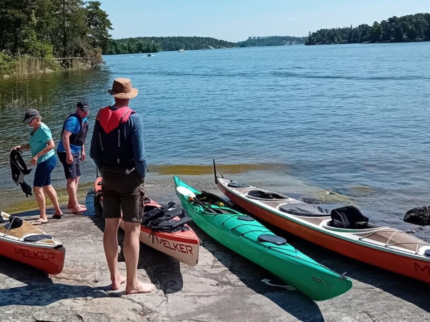 Overnight Kayaking Adventure in the Archipelago