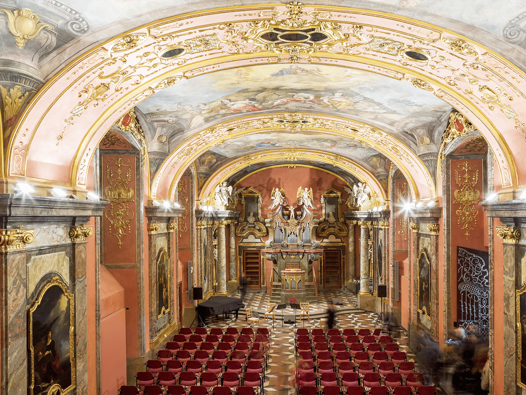 St.-Nikolaus-Kirche Prag: Klassisches Konzert