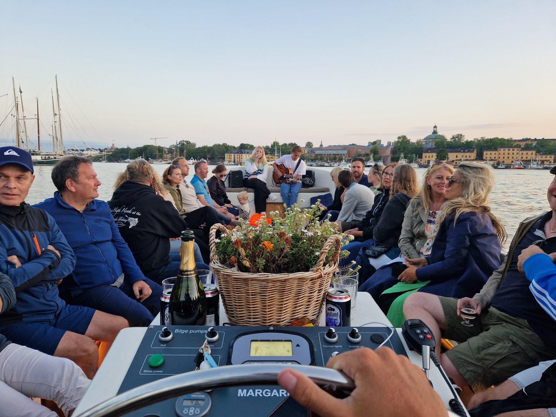 Stockholm: Rundgang durch die Altstadt + leises Elektroboot (3 Stunden)