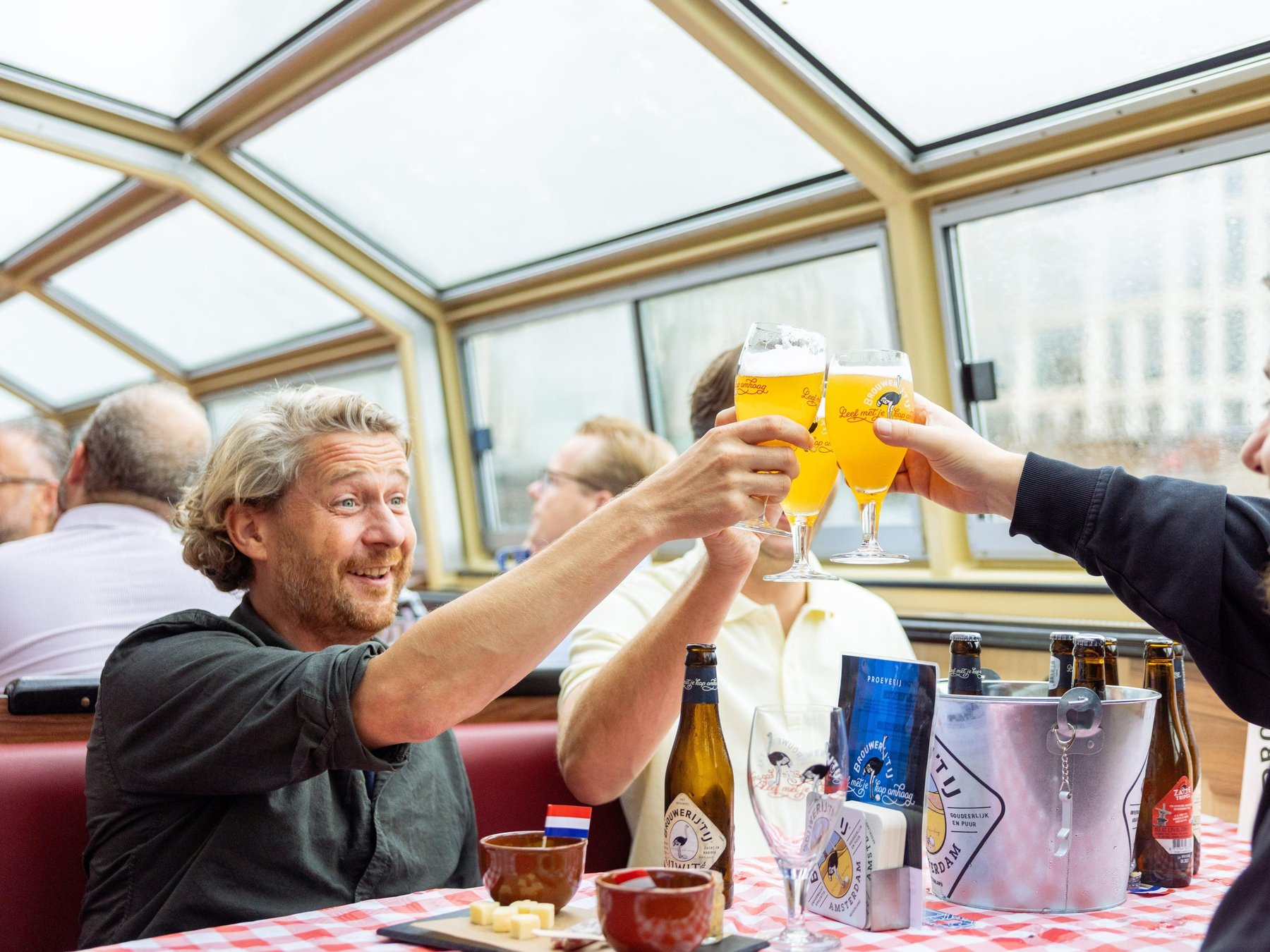 Amsterdam: Bootsfahrt mit Bierverkostung und Besuch der Brauerei 't IJ