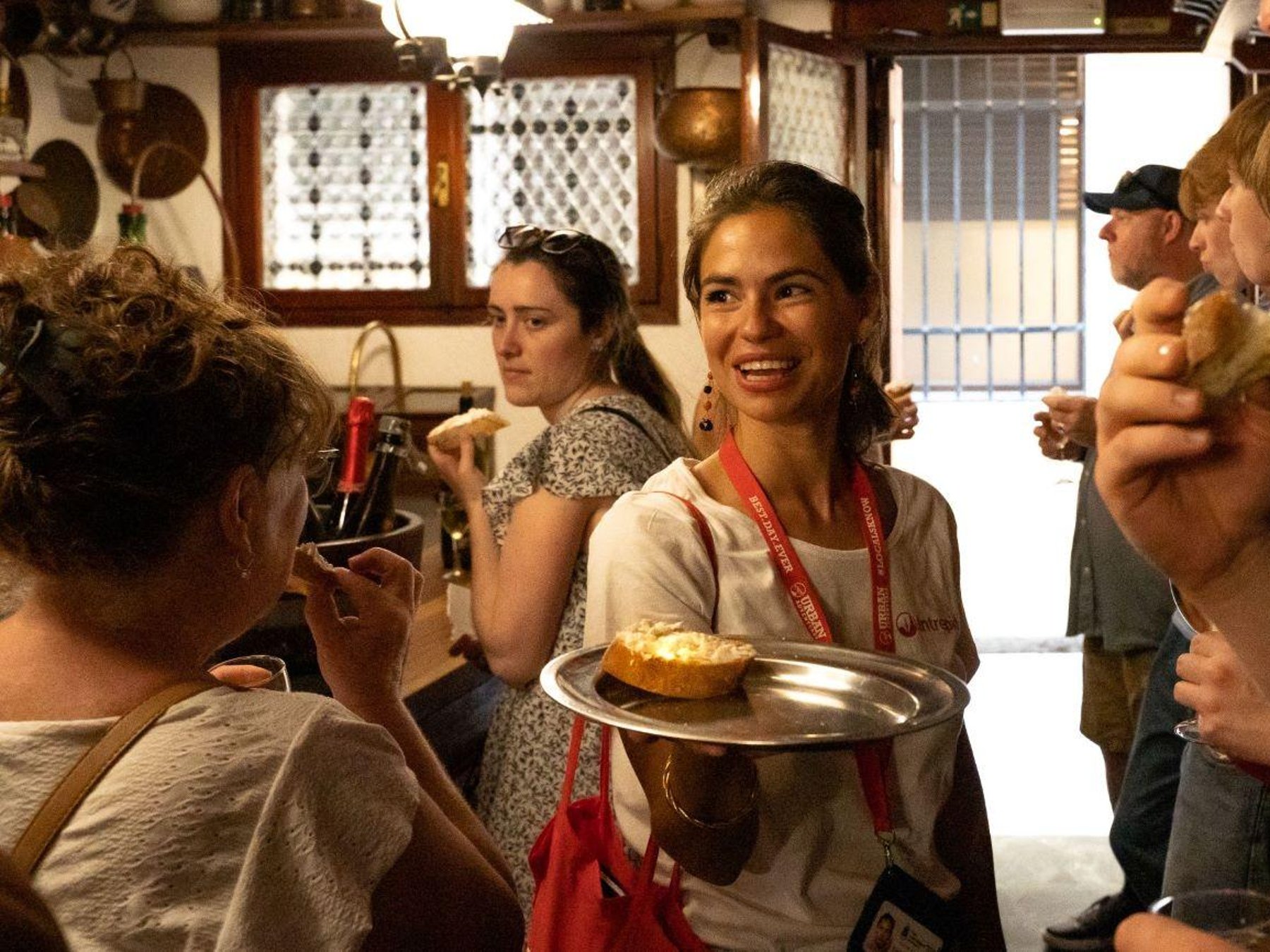 Essen wie ein Einheimischer Food Tour mit Wein & Spritz