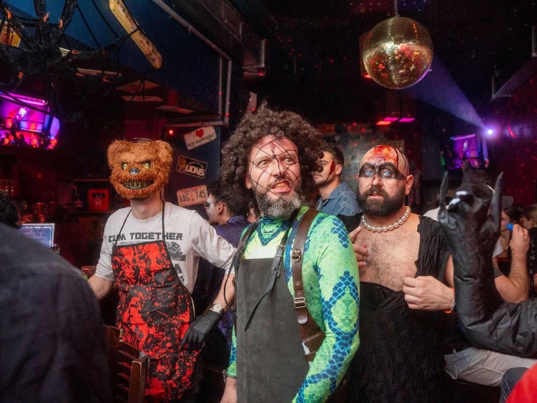 Berlin: Abendliche Drag-Show mit garantierter Eintrittskarte