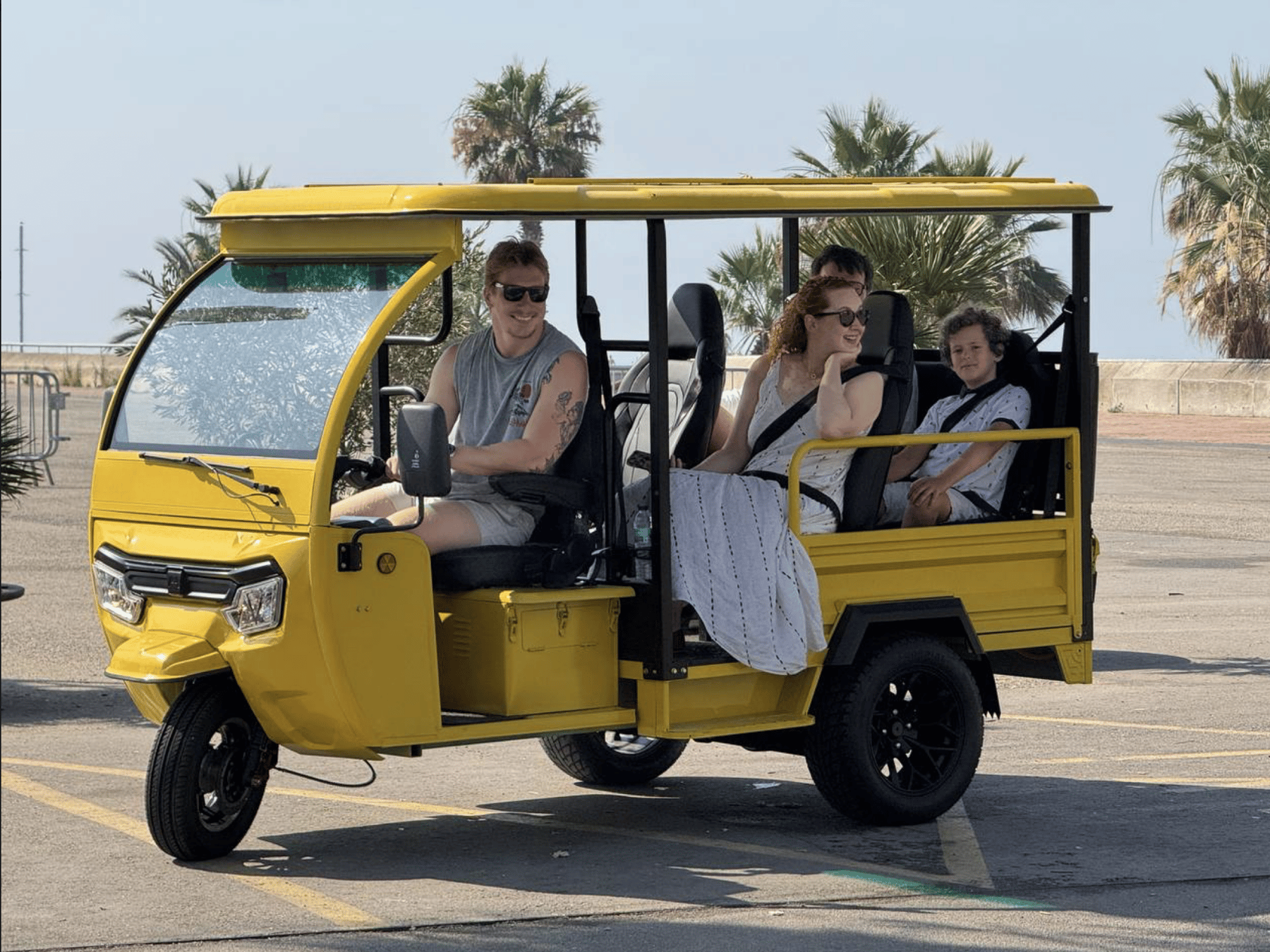 Barcelona: Familienfreundliche Tuk-Tuk-Tour mit Fahrer