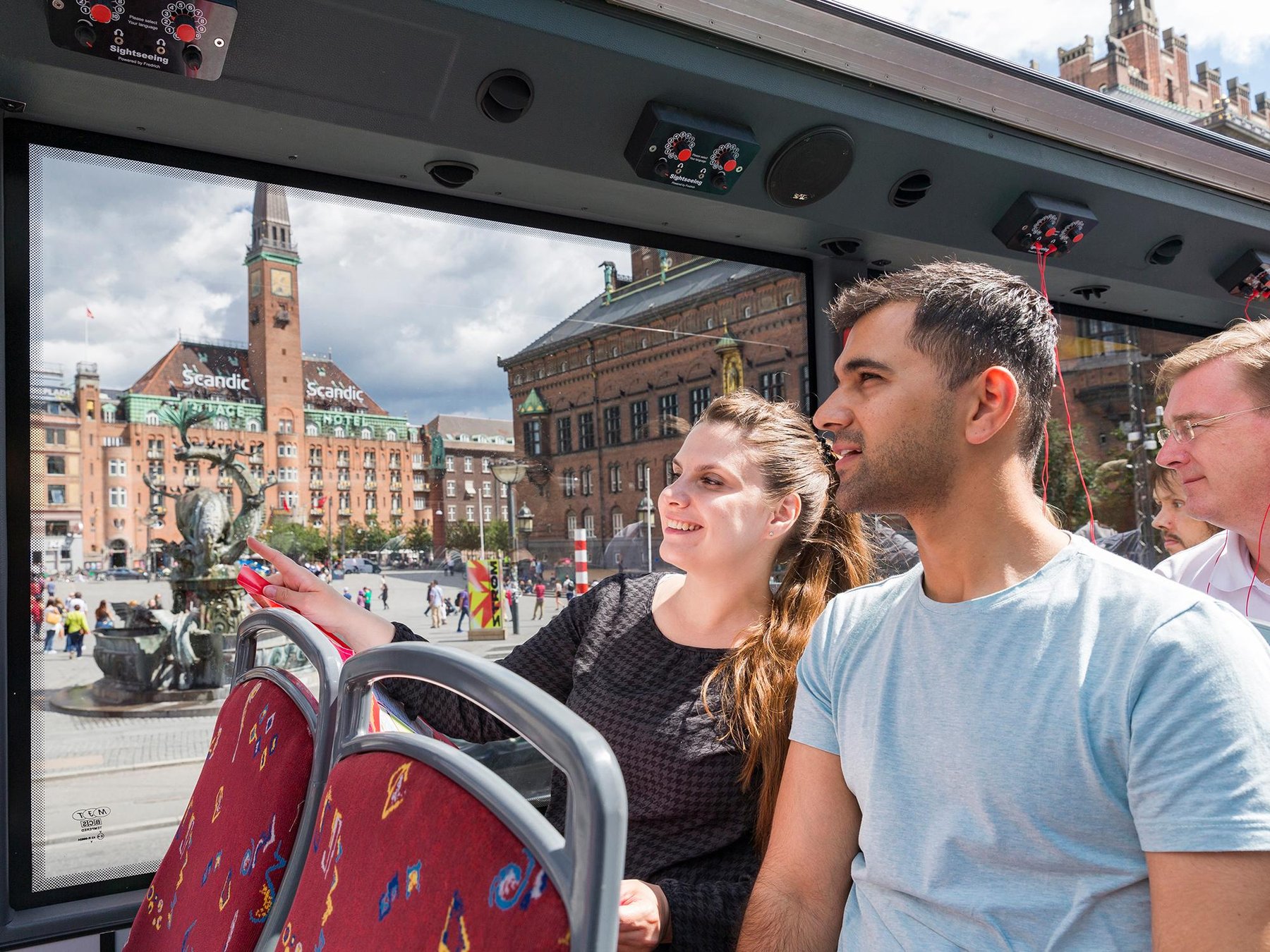 Kopenhagen Stadtrundgang mit Audioguide & Hop-on Hop-off Bus Tour Option