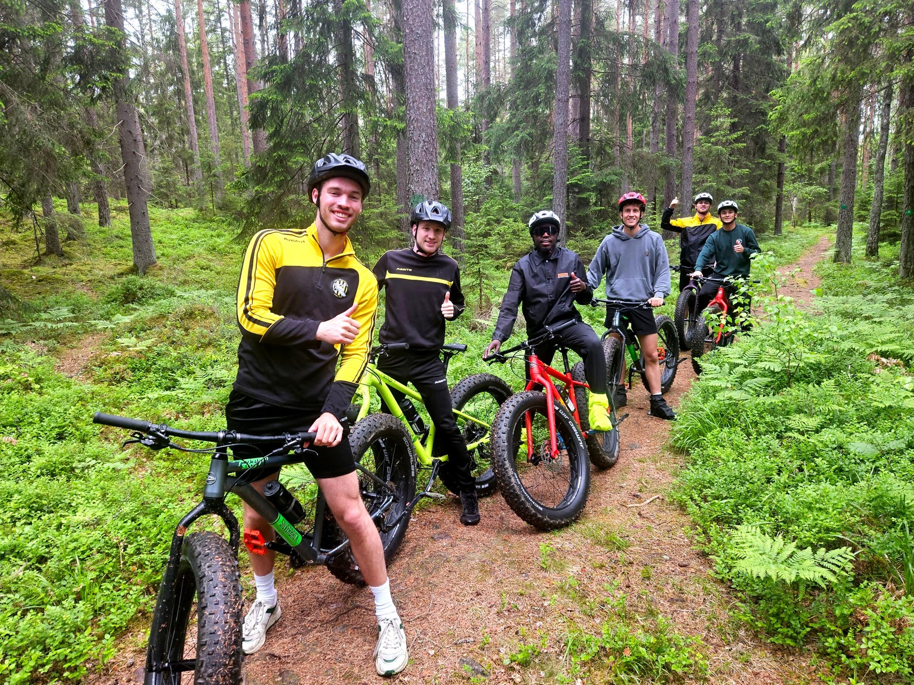 Fatbike-Waldabenteuer mit Mittagessen und Sauna
