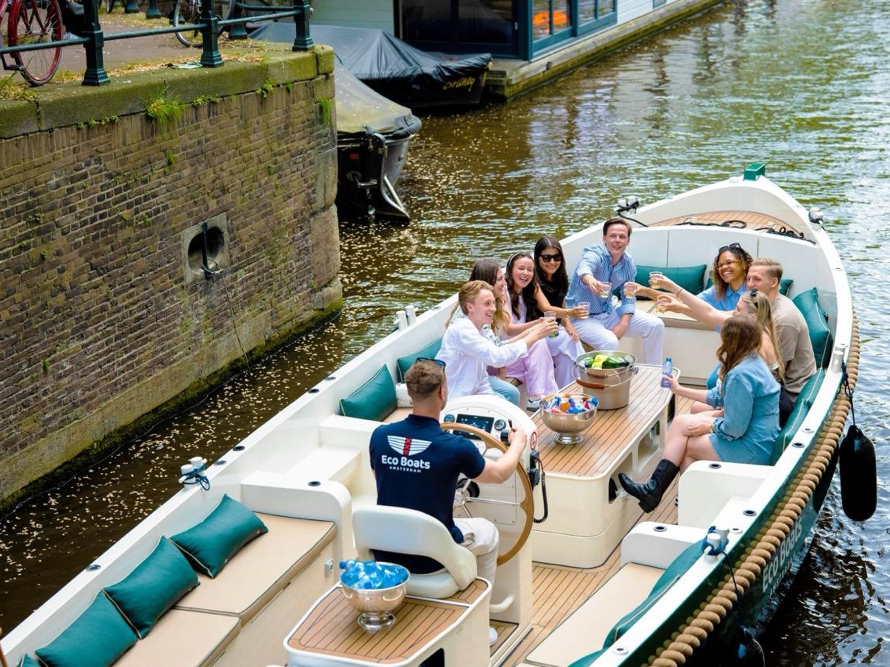 Amsterdam: Grachtenfahrt mit dem Eco-Boot und einheimischem SkipperDeutsch