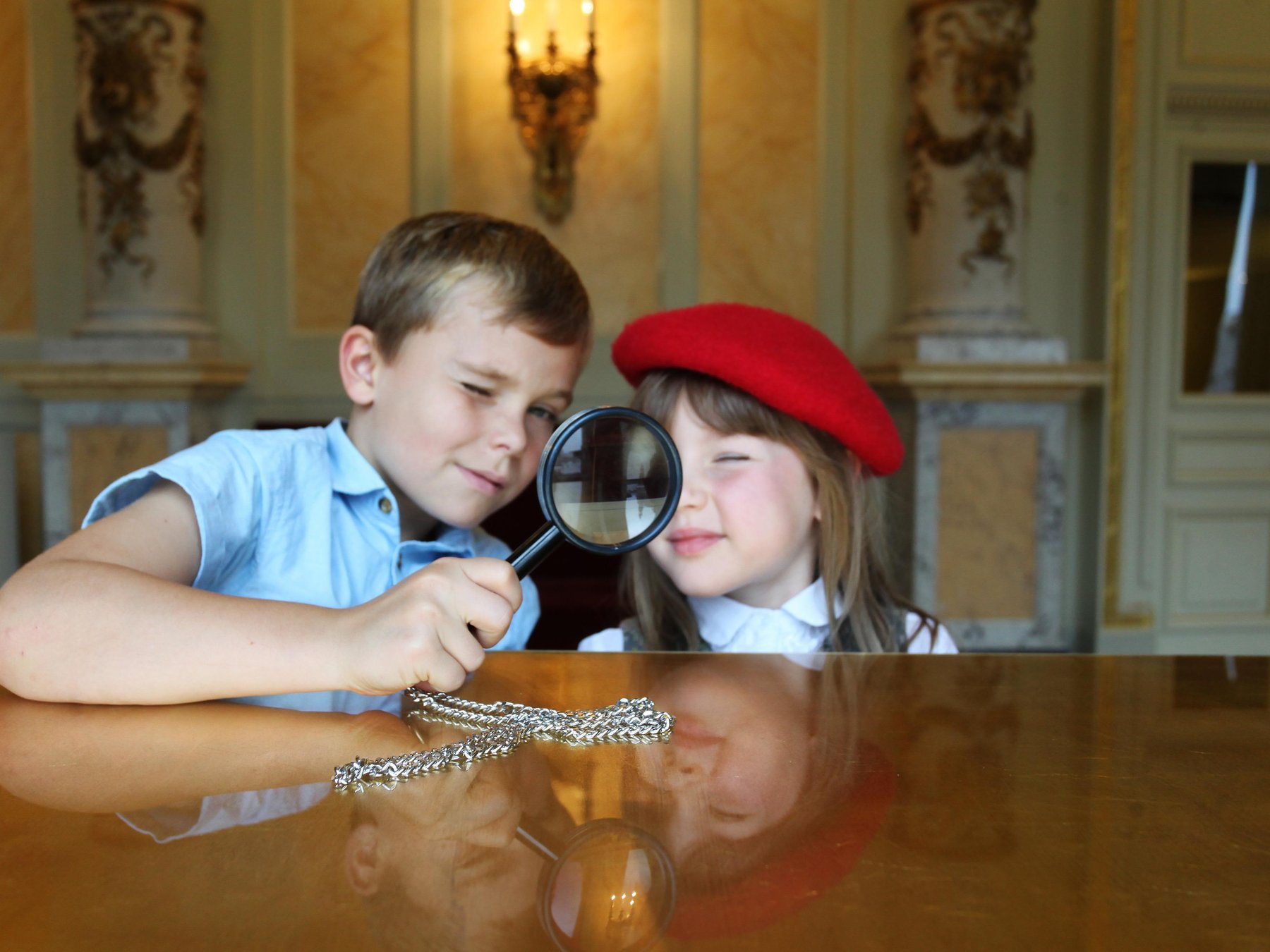 In DresdenGeführte Tour für Kinder: Semper und die Detektive