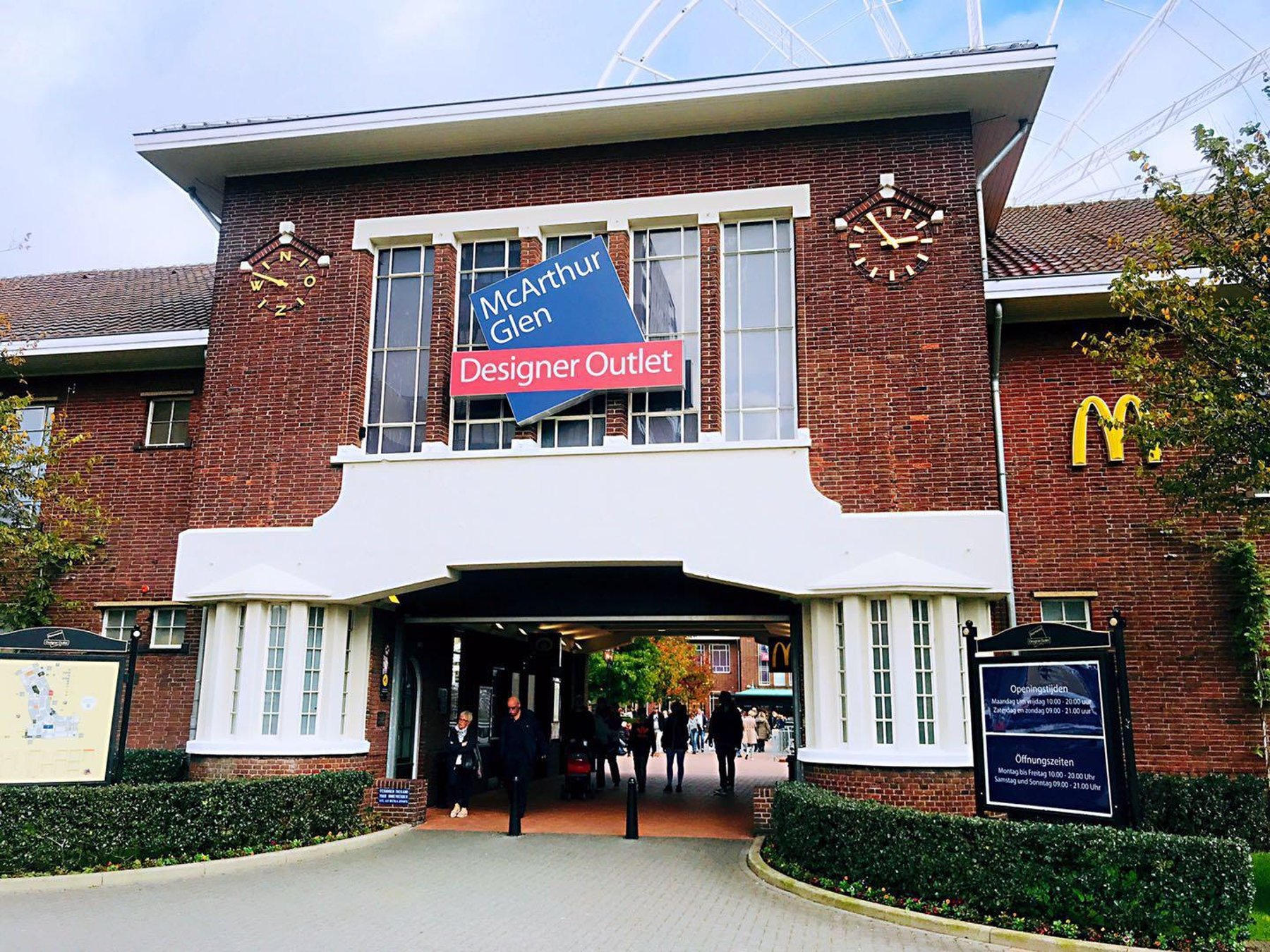 Roermond Designer Outlet Einkaufs-Tagesausflug