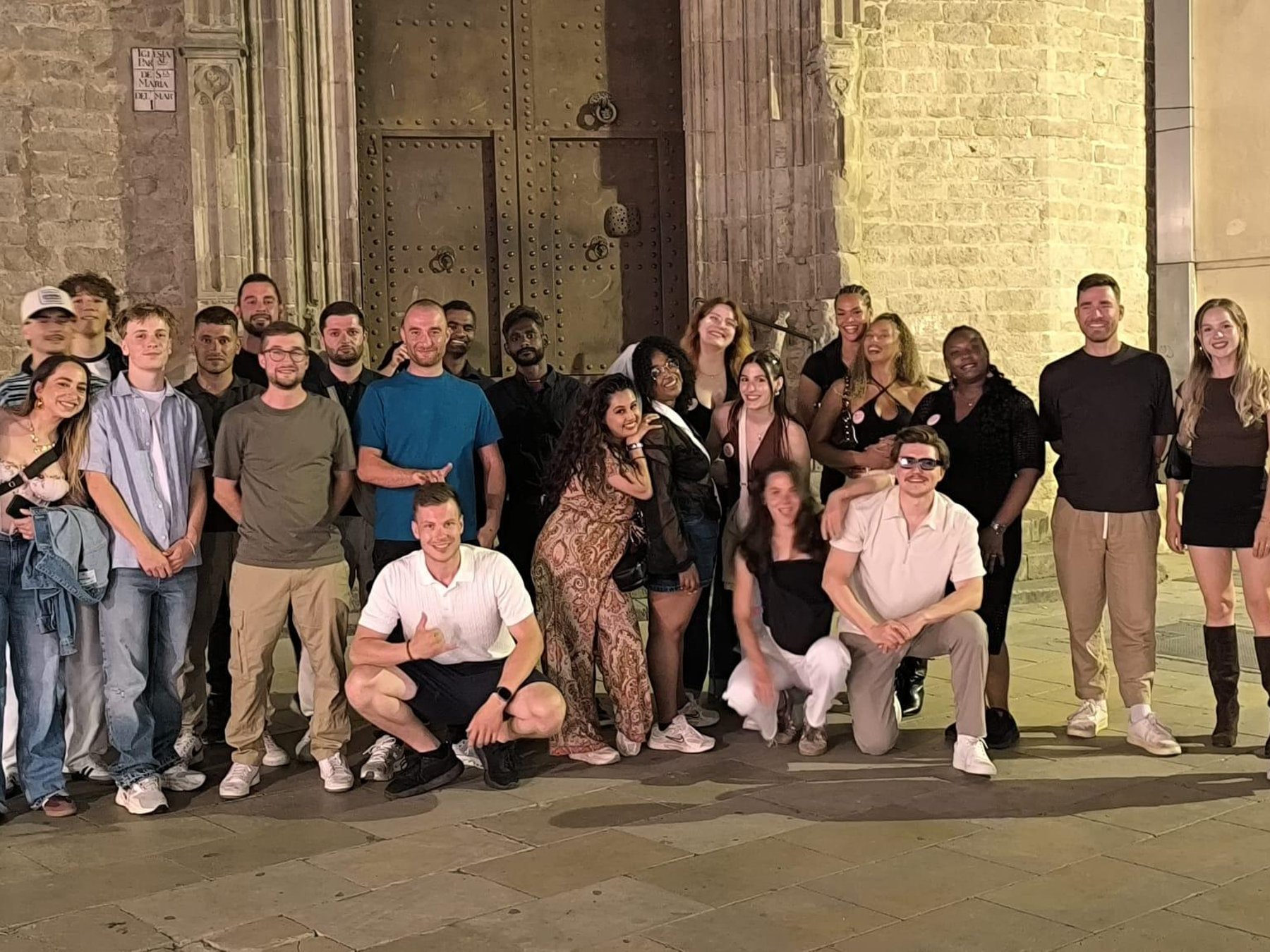 Barcelona: Kneipenbummel mit VIP-Eintritt in Rooftop-Bars und Nachtclubs