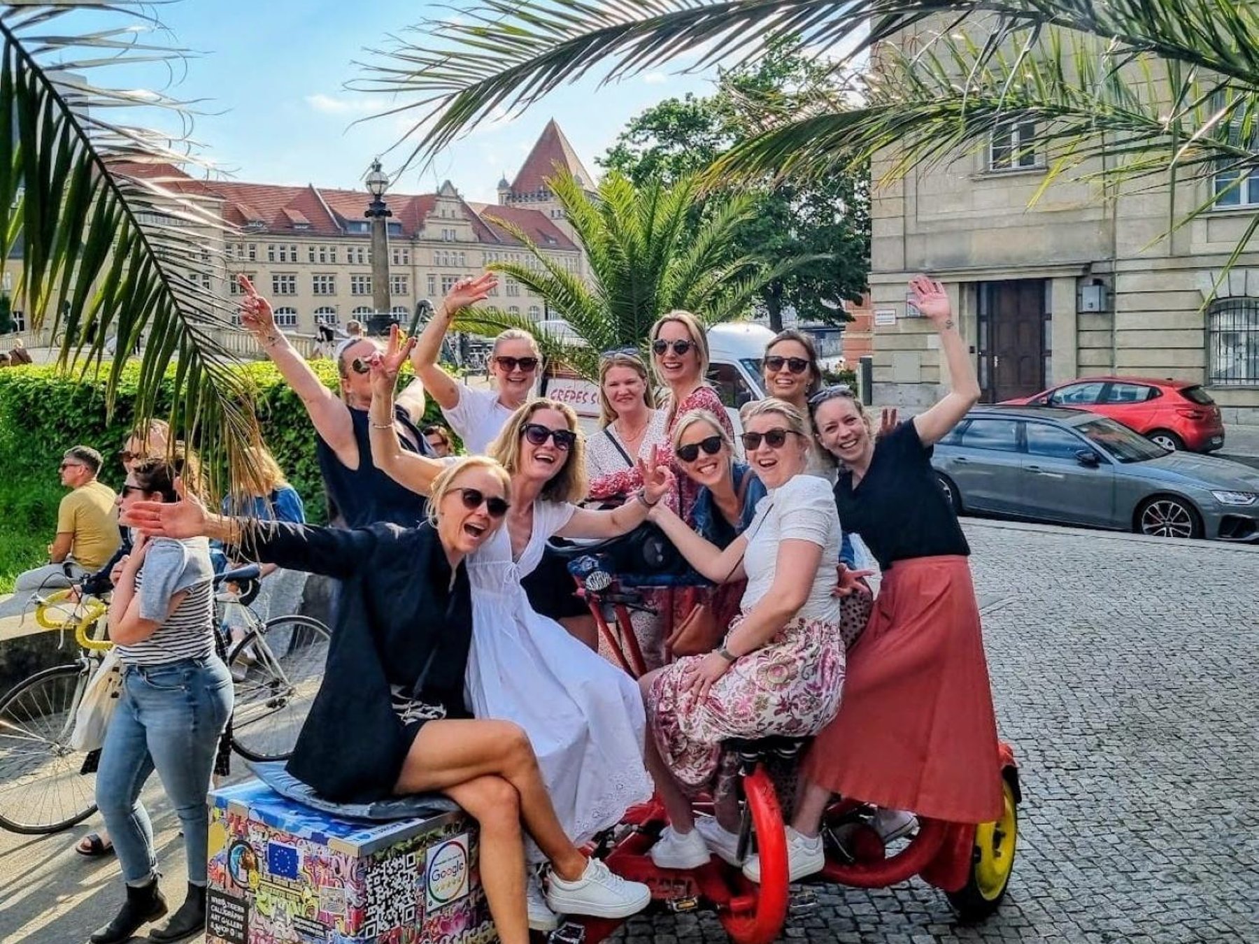 Bier-Bike & Party-Bike: Unvergessliche Berlin-Stadttour inkl. Abholung