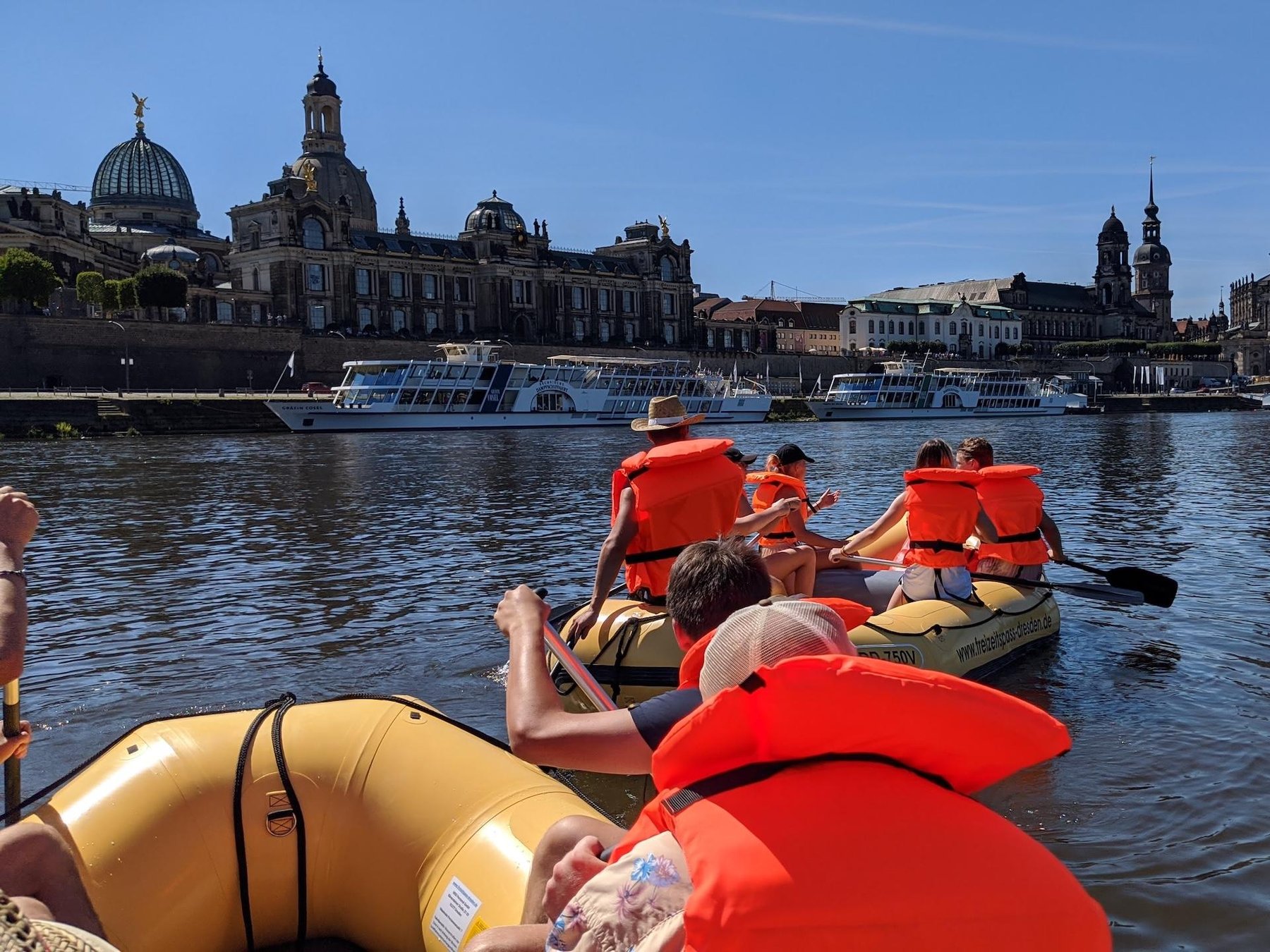 Bootstour mit dem Schlauchboot Loschwitz - Radebeul