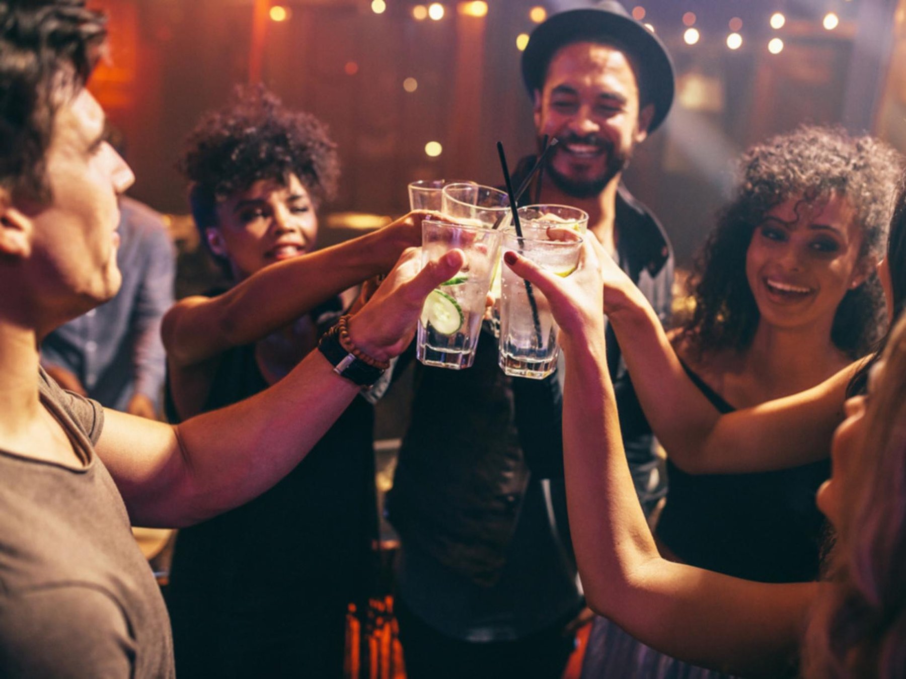 Private bachelorette party with 4 stops + club entrance + shots