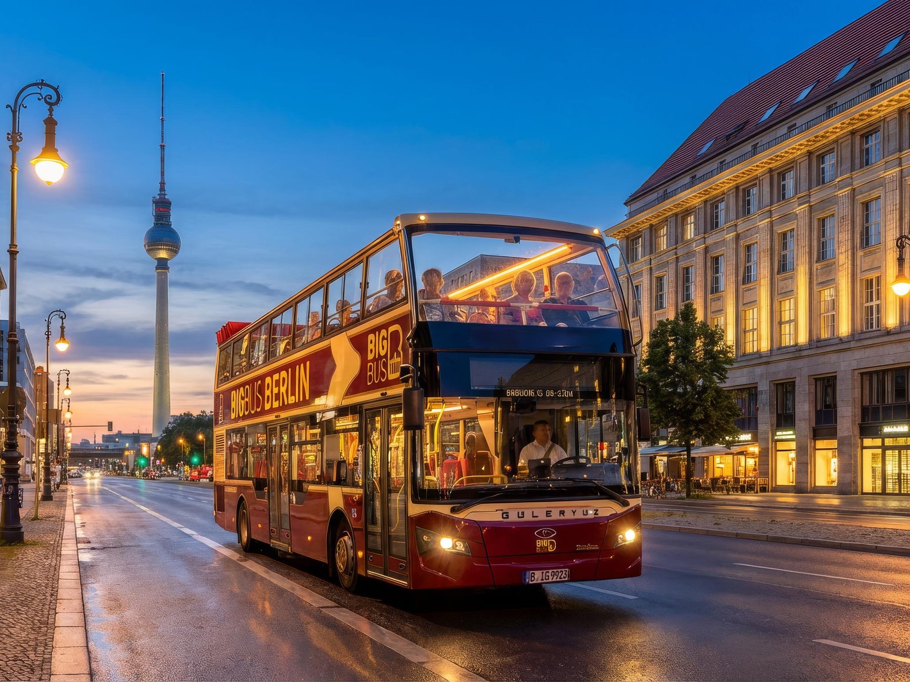 Madame Tussauds Berlin + 1-Hr Sightseeing Cruise