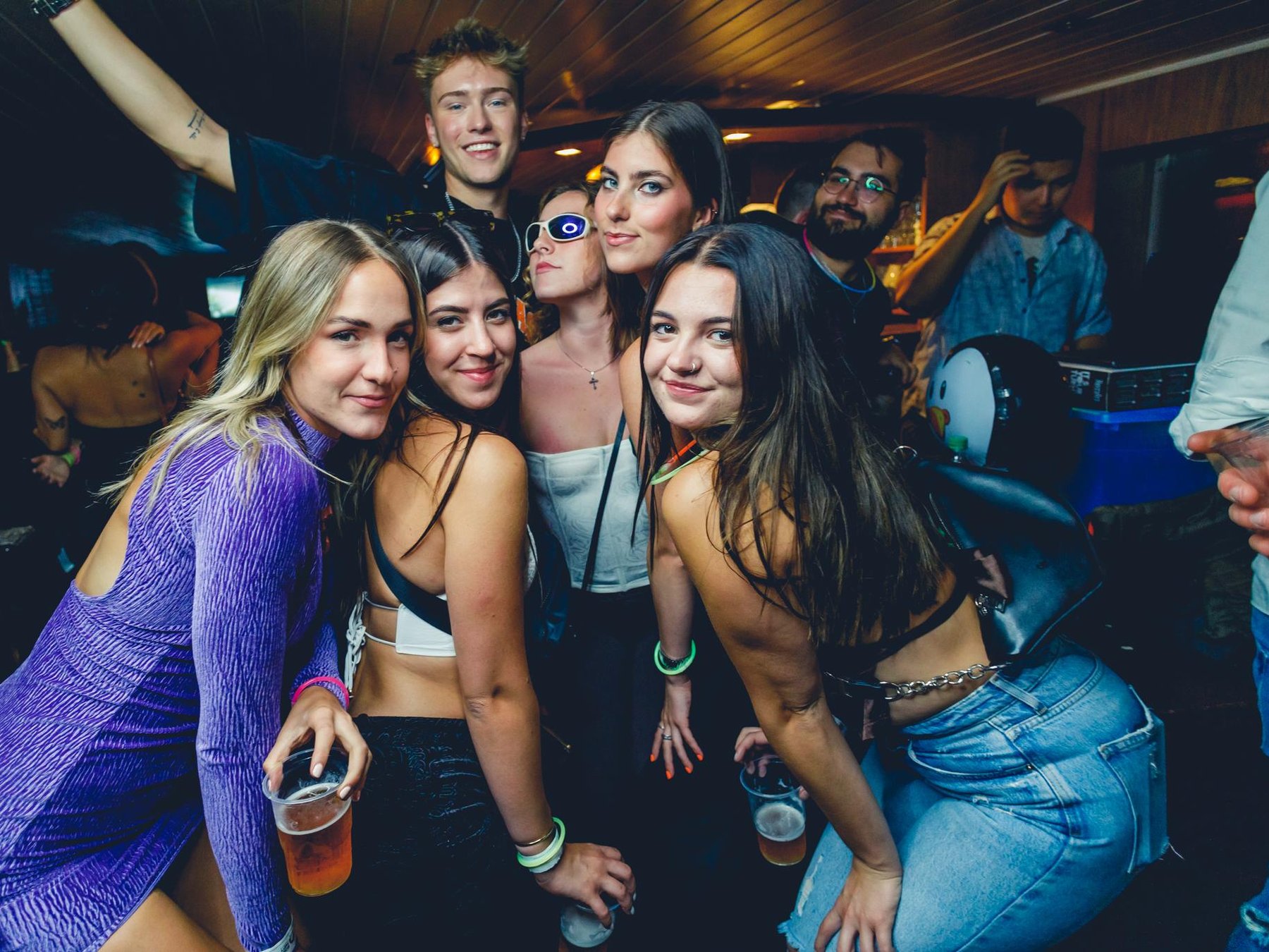 Prag: Bootsparty mit unbegrenzten Getränken & After Party Eintritt