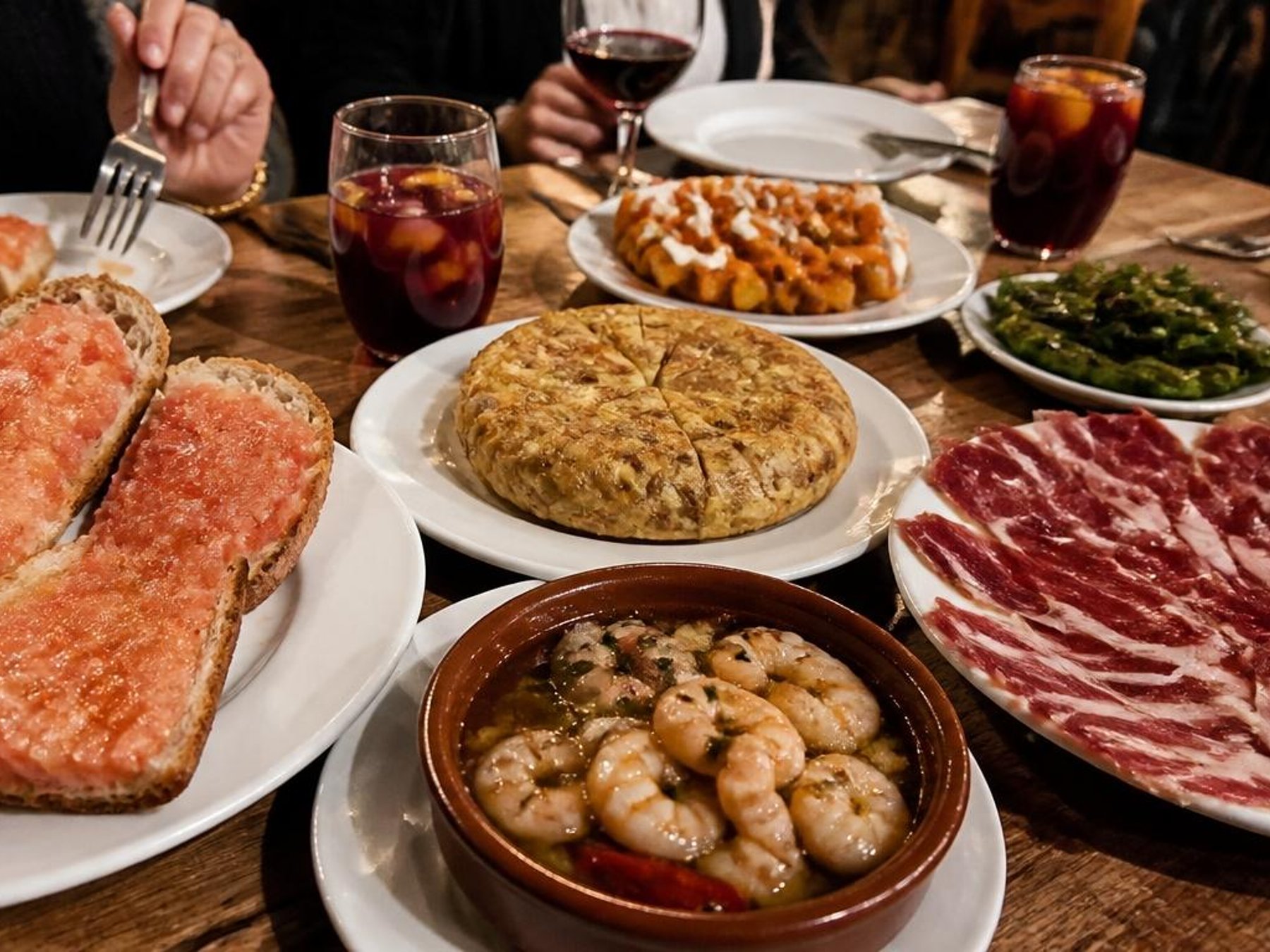 Tapas-Abendessen & Flamenco-Show mit lokalem Gastgeber