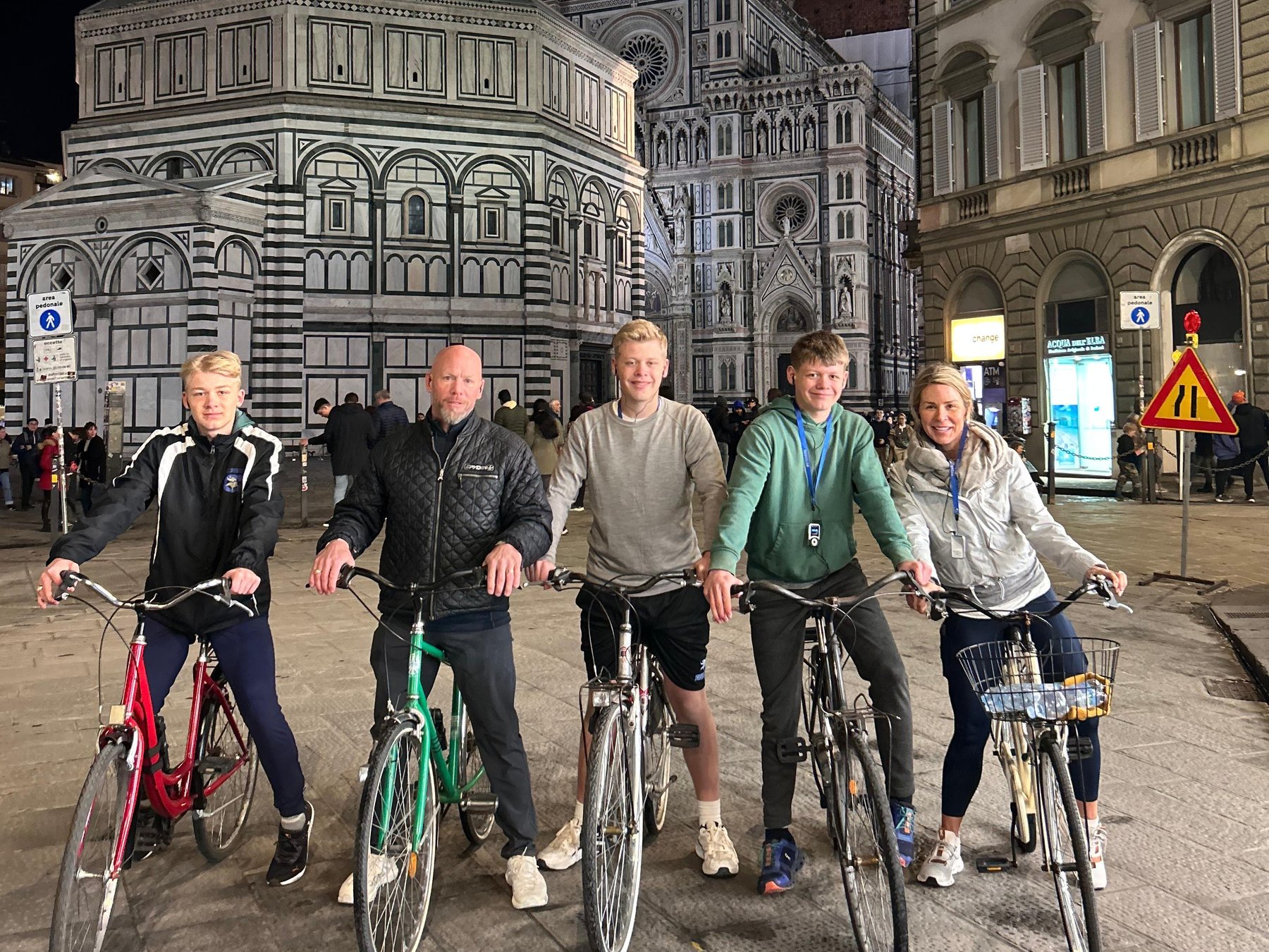 Nach Einbruch der Dunkelheit kleine Gruppen-Fahrradtour
