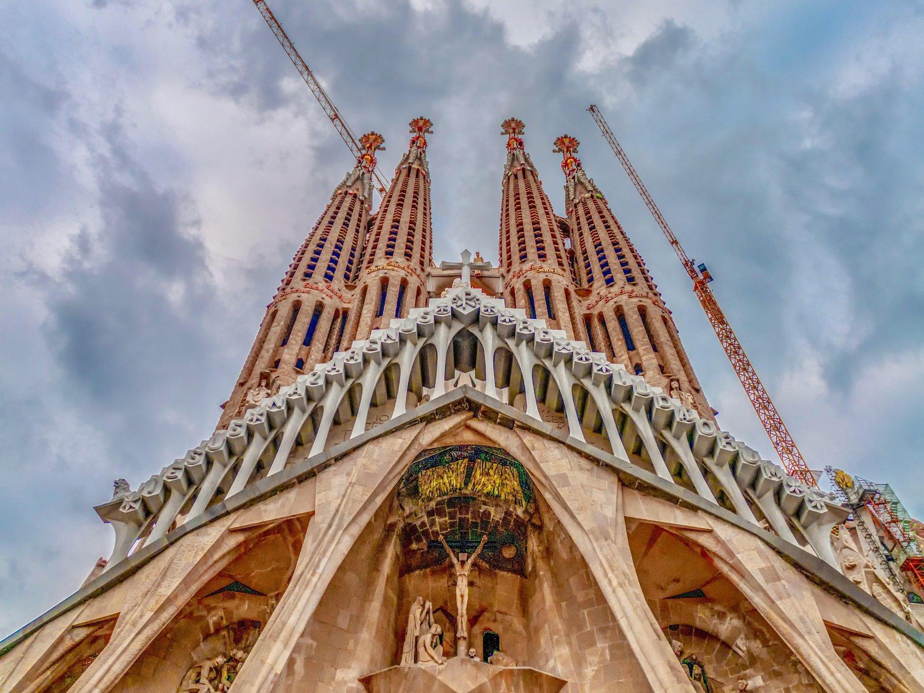 Sagrada Família Guided Tour with Entry Ticket