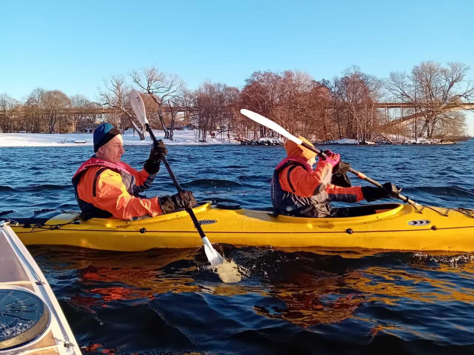 Winter Kayaking Tour through the City Centre