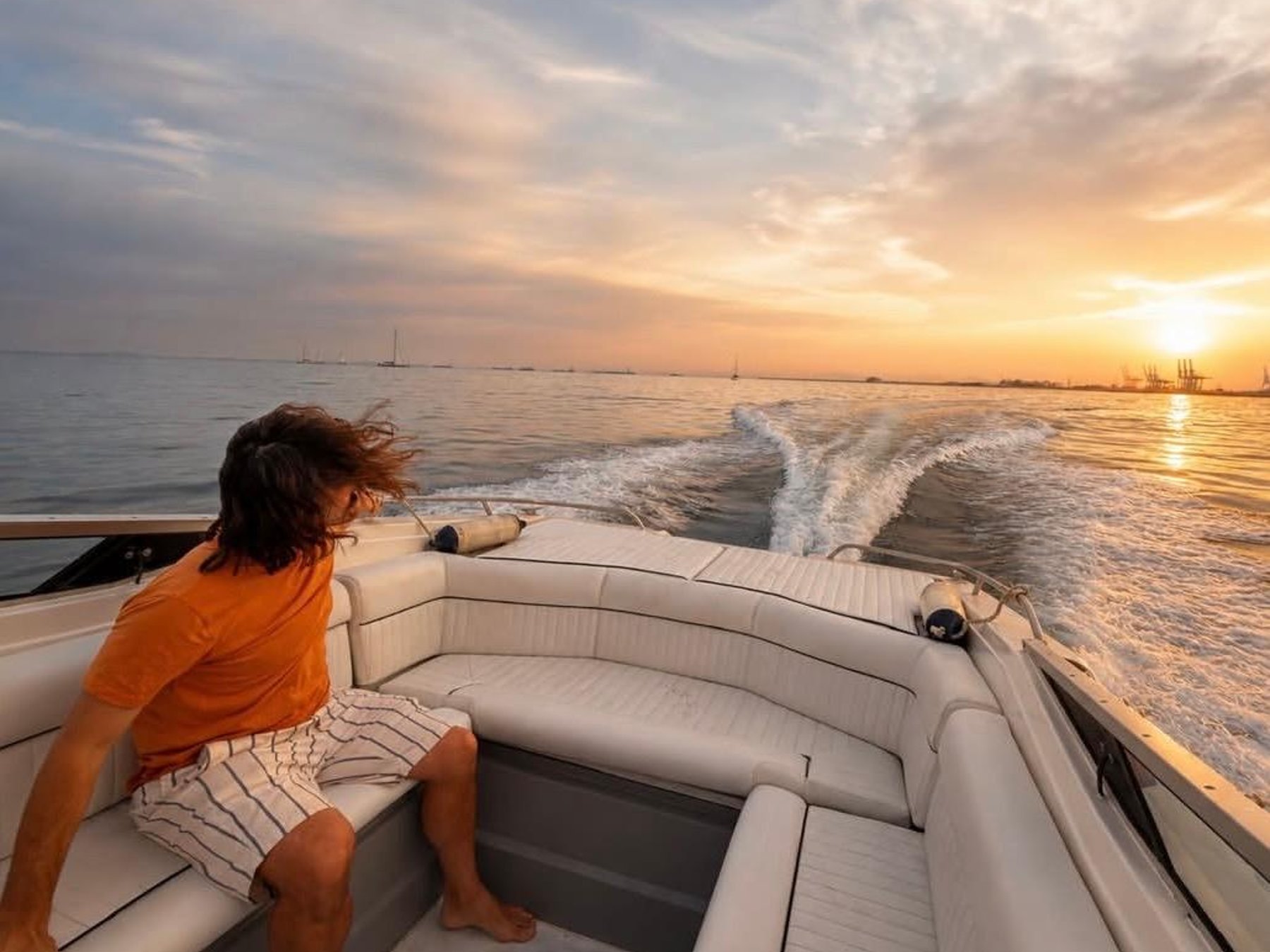 Barcelona an Bord einer klassischen Sunseeker 45 Minuten -