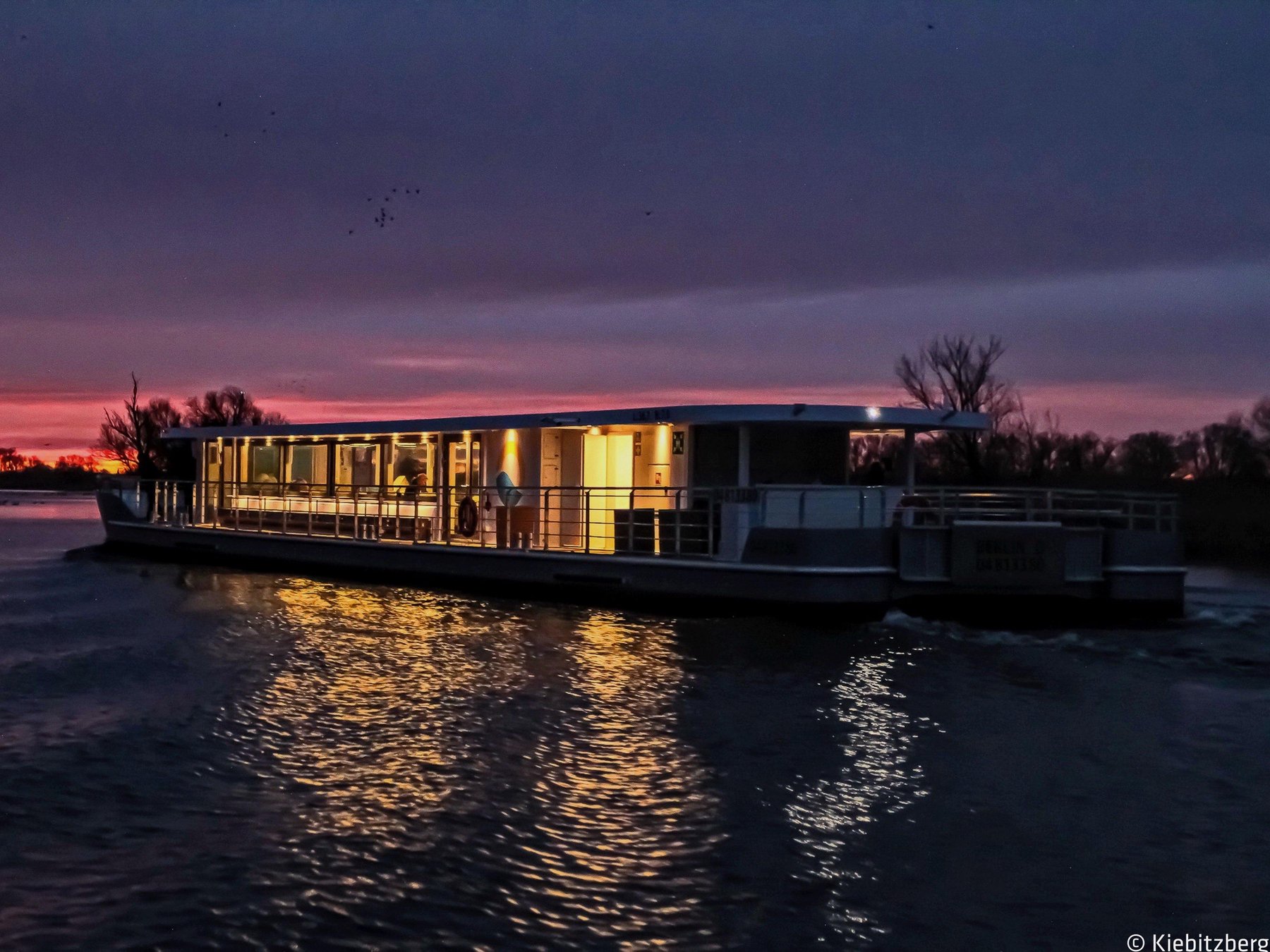 Tannenduft & Lichterglanz – Solar-Katamaran Highlight-Tour