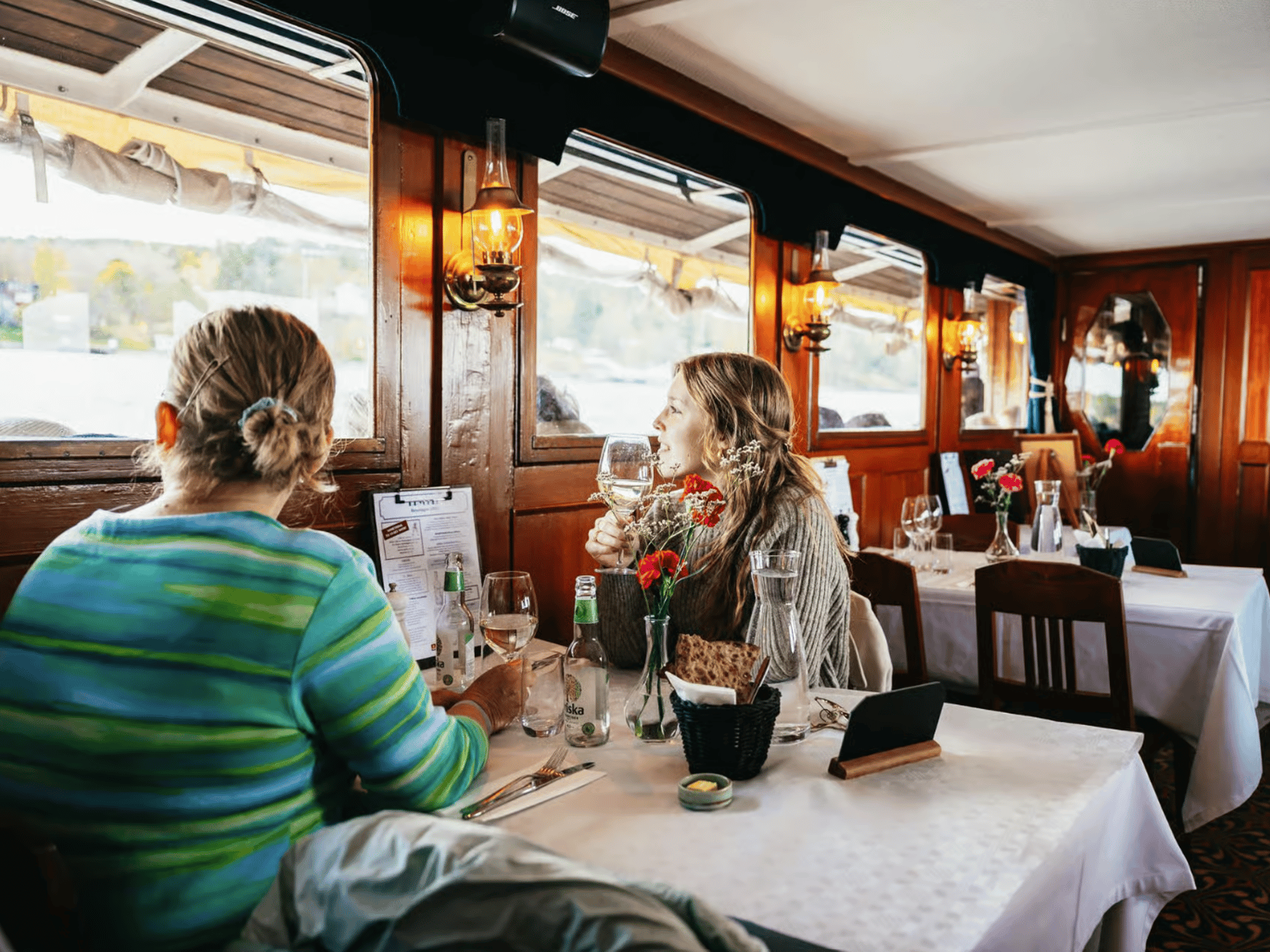 Schären-Kreuzfahrt mit Mittagessen (geführt)