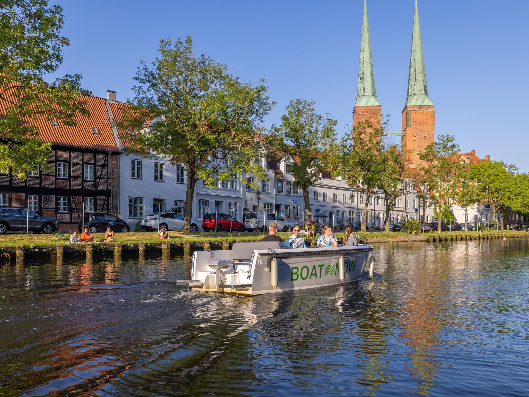 Lübeck Elektrobootverleih - ohne Führerschein