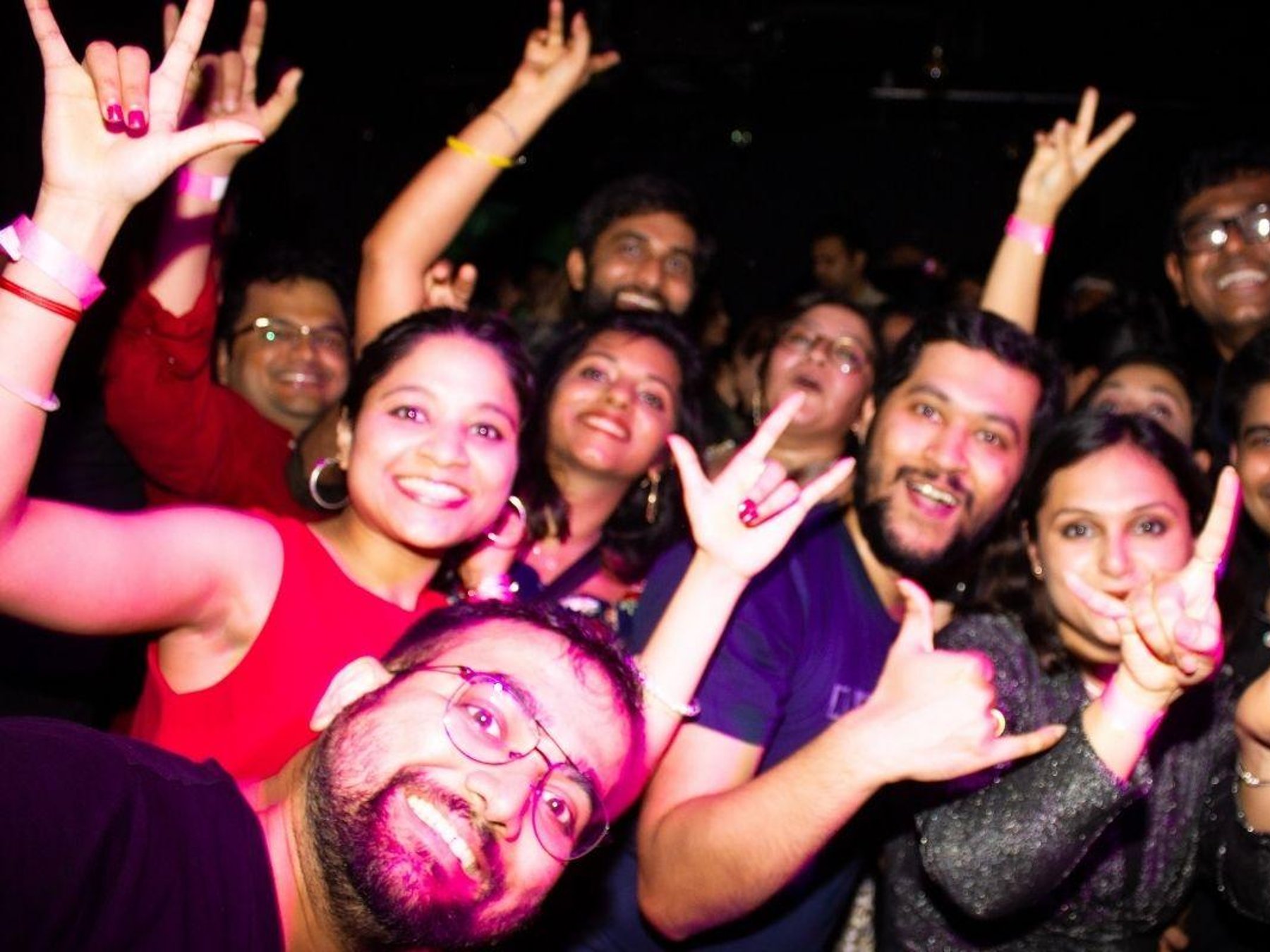 Der Original Barcelona Pub Crawl mit 2 Stunden offener Bar