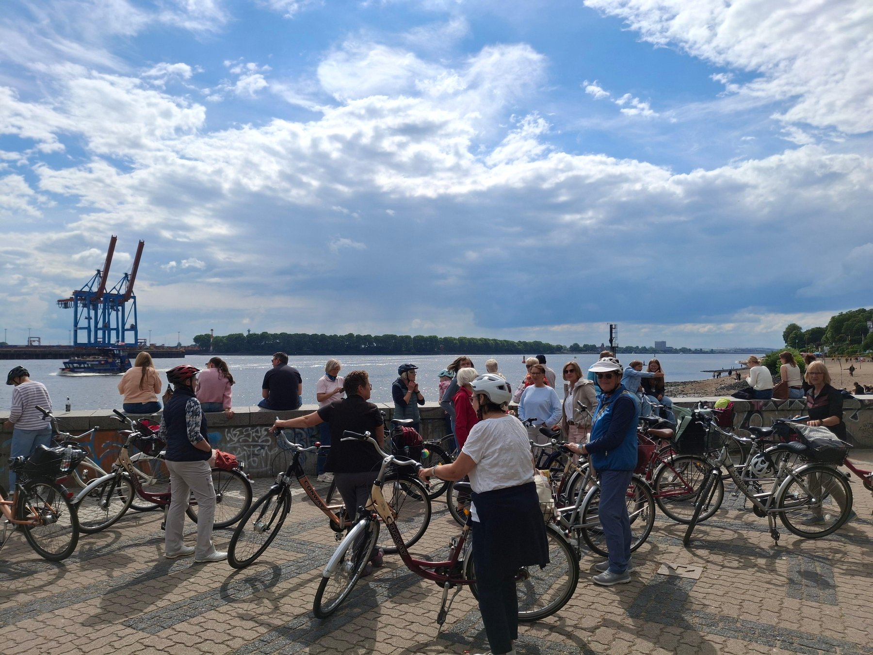 Elbe-Speicherstadt und Historische Hafen-Fahrradtour