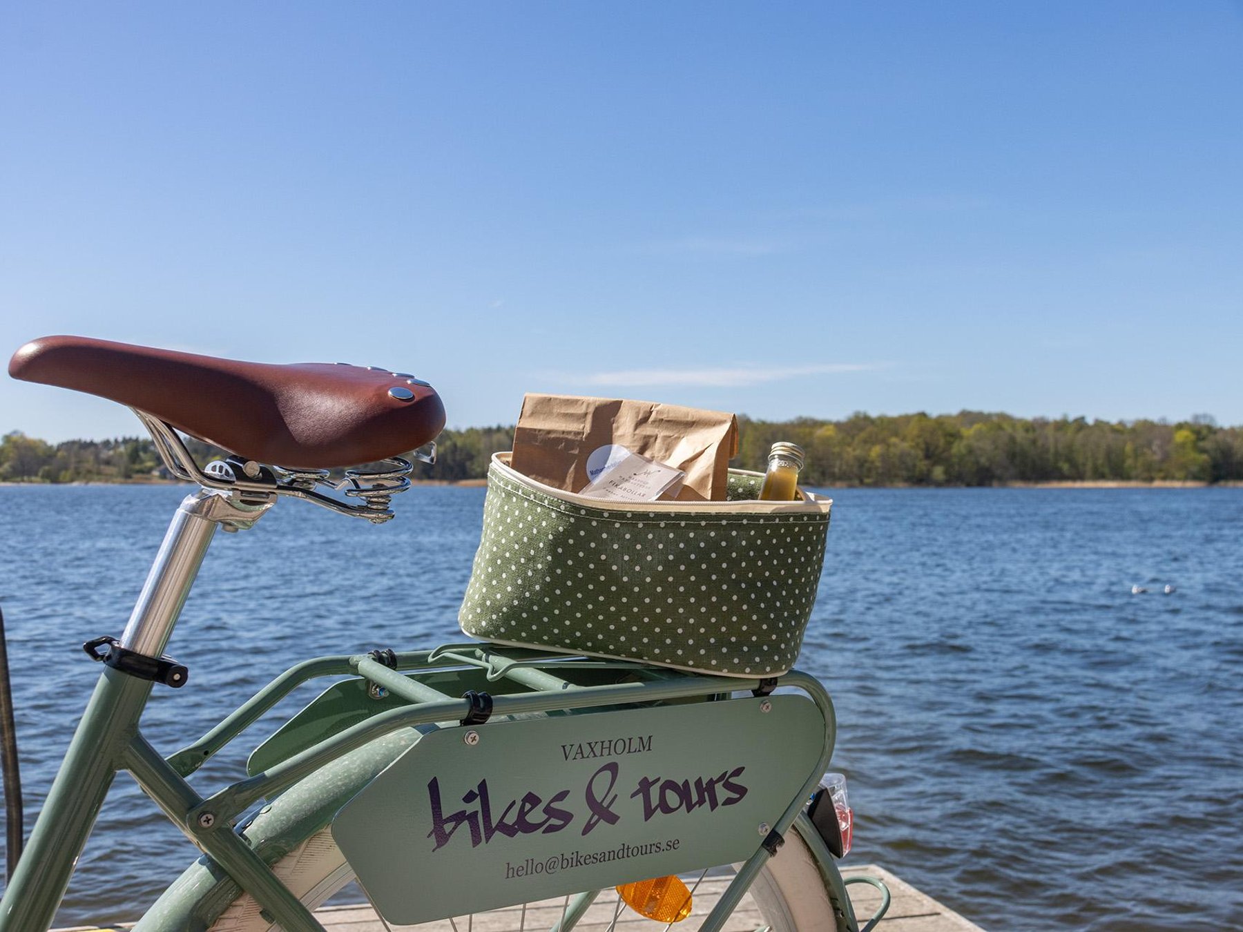 VaxholmBike Rental and Activities with Self-Service Option