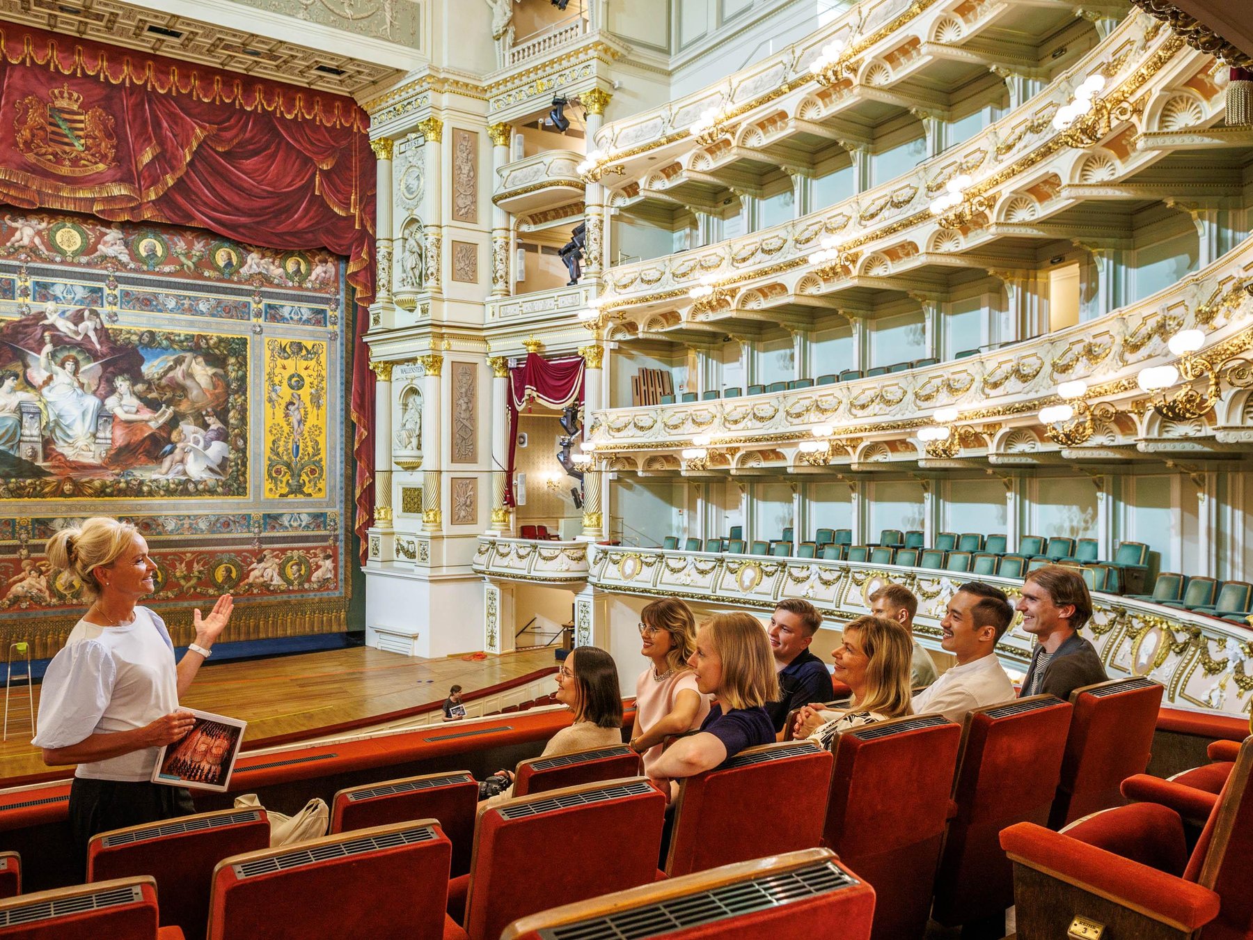 Semperoper: Englische Führung