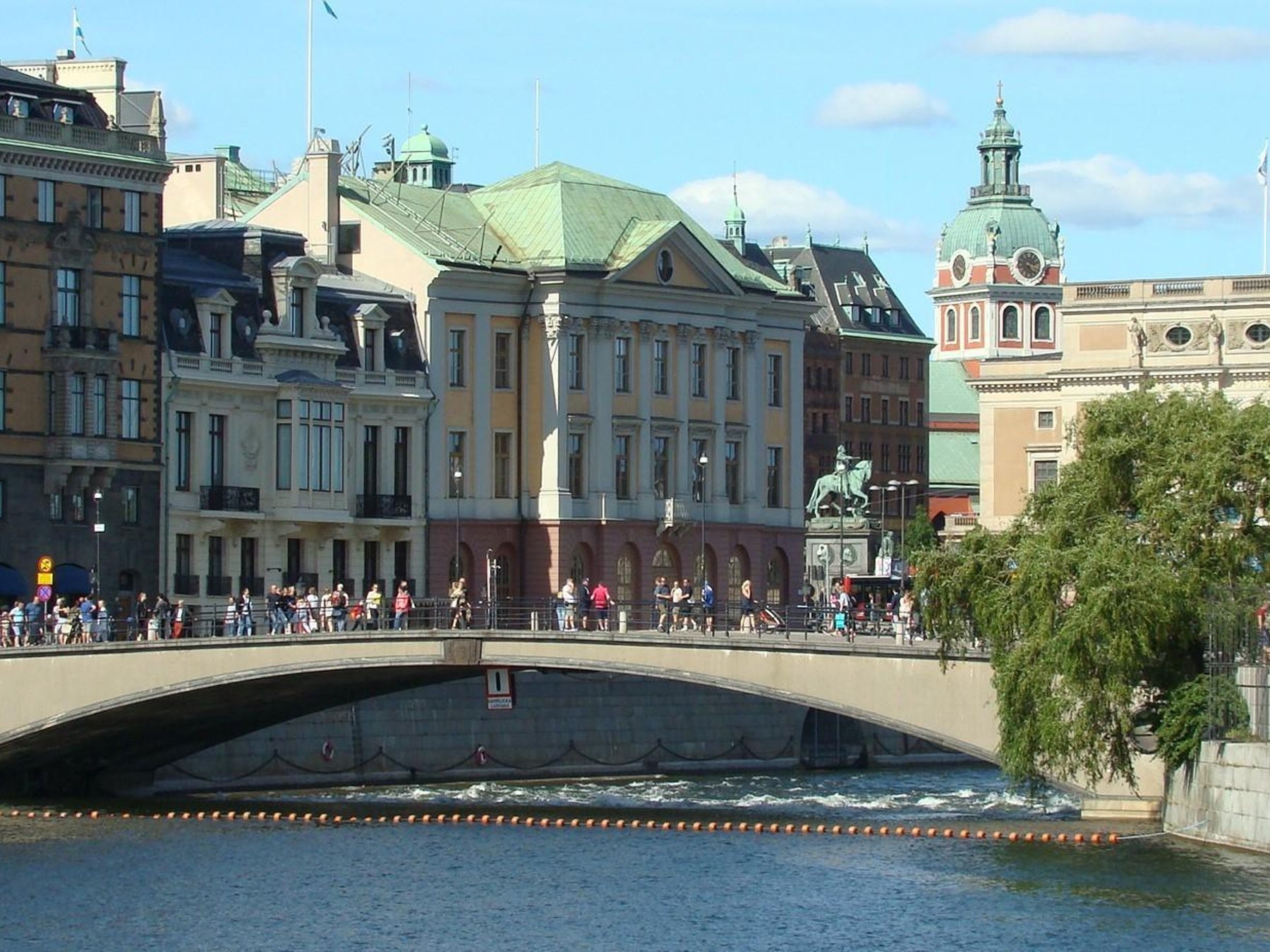 In StockholmA Beauty On The Water - Old Town Walk & Boat Trip