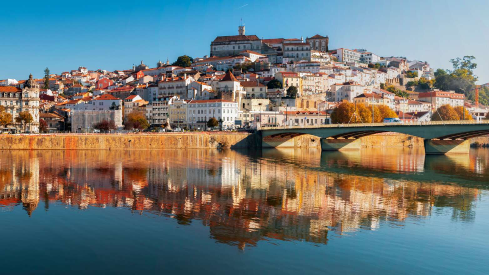Visita guiada com telemóvel em Coimbra