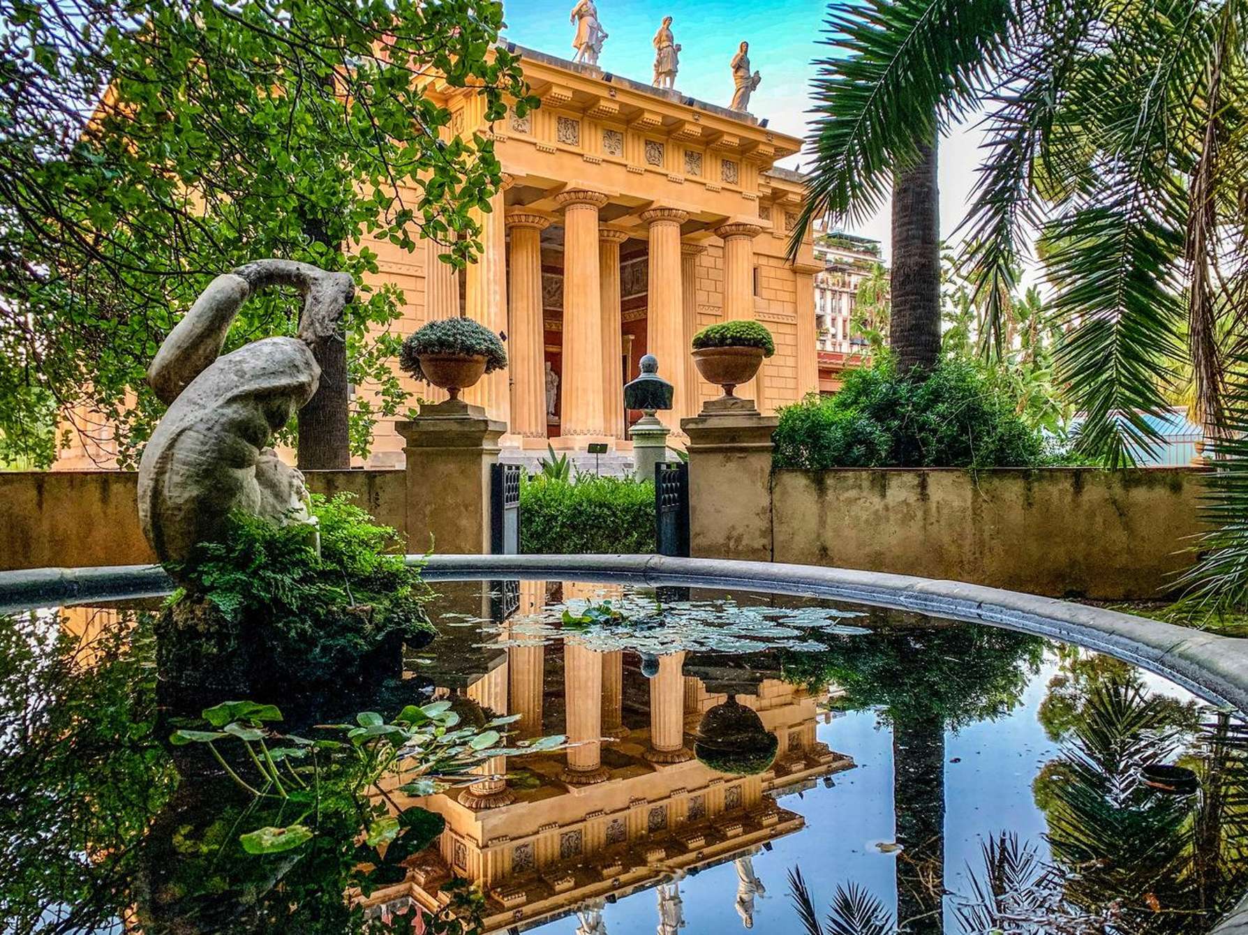 Jardin botanique de l'université de Palerme — palmiers et plantes tropicales sur 10 hectares, fondé en 1789, collections méditerranéennes et subtropicales