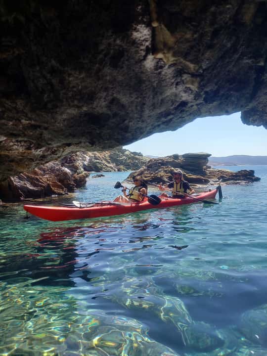 Kayaking around Kolona in Kythnos