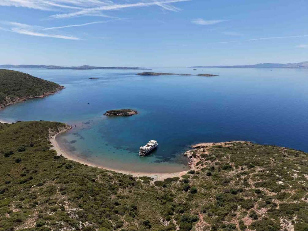 Izmir: Cesme Boat Tour and Alacati Visit 1