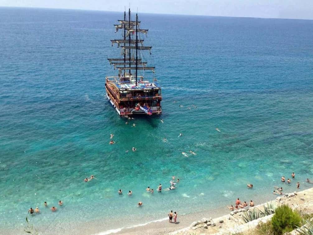 Alanya: Catamaran Boat Tour with Snorkeling with Lunch 1