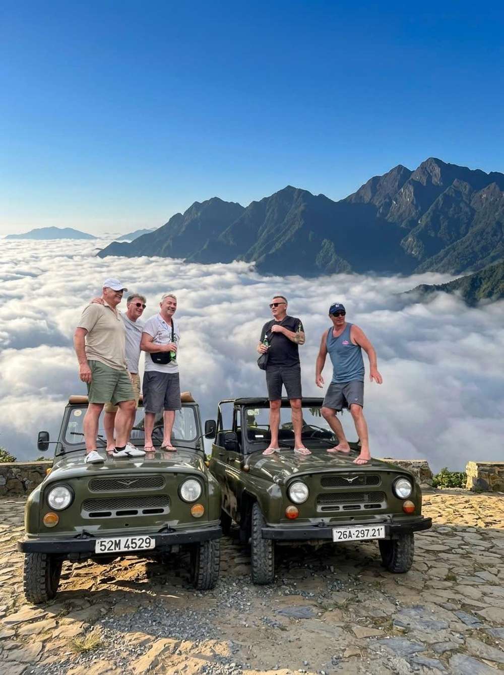 Jeep Adventure: O Quy Ho & Glass Bridge — photo 1 of 14