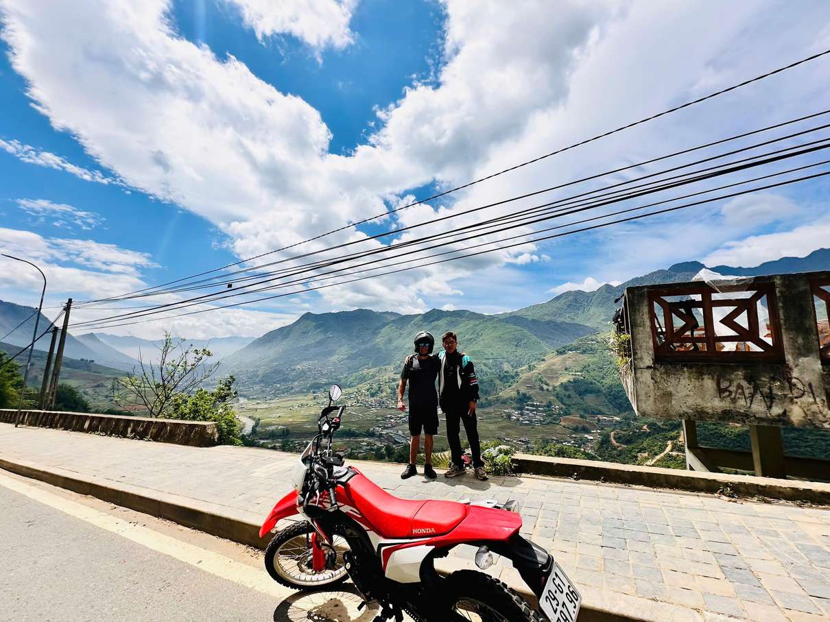 Sapa Hidden Gems & Secret Places: A Day in the Life: From Morning Dawn to Mountain Sunset