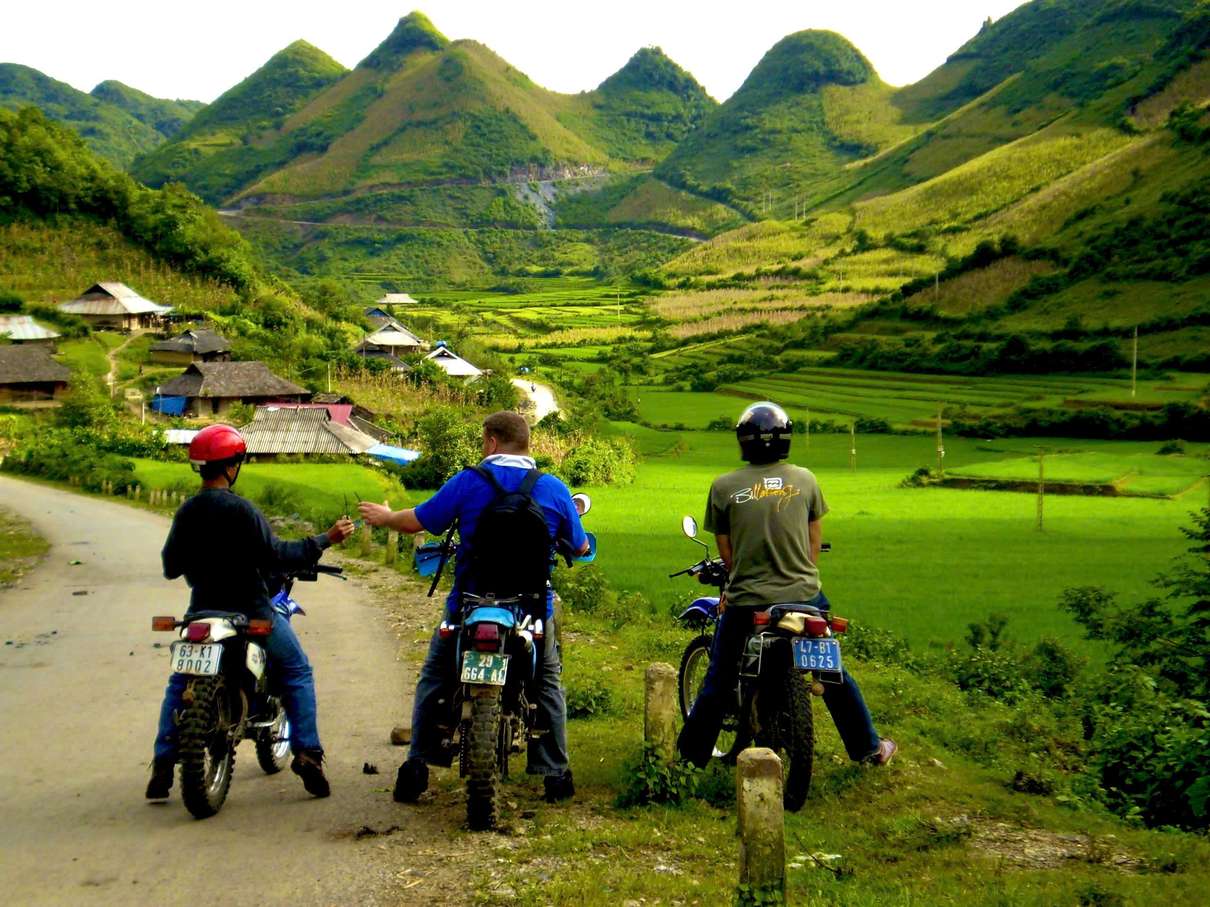 Hanoi to Sapa by Train: How to Experience It Safely & Authentically
