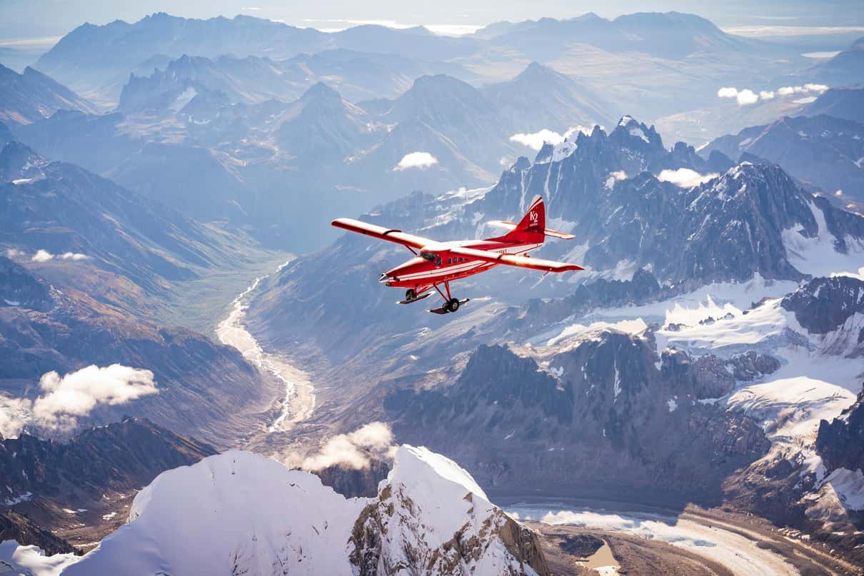 K2 Aviation sightseeing plane on a Denali flightseeing tour