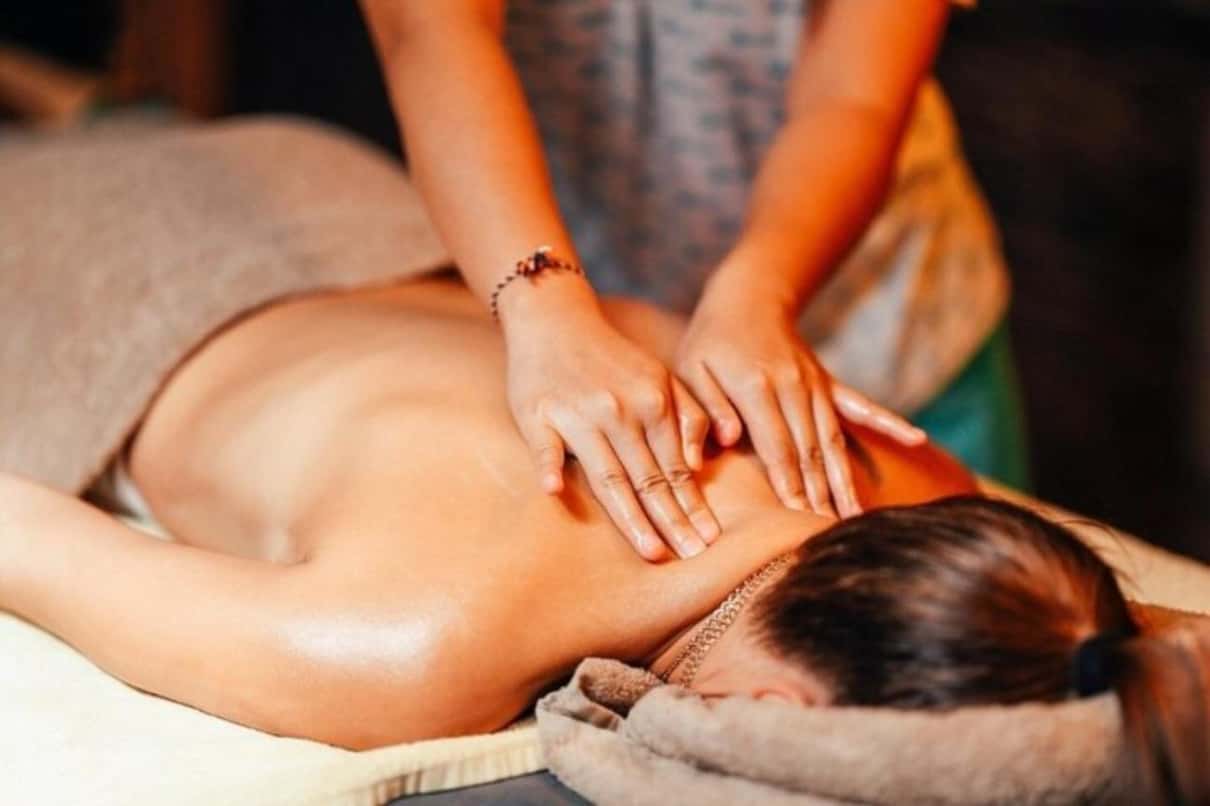 Kemer: Turkish Hammam, Foam & Aromatherapy Massage with Spa