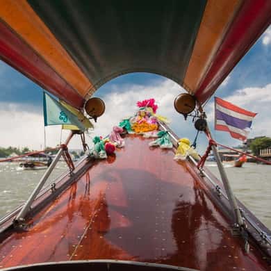 Thai Costume Experience at Wat Arun & Canal Tour — photo 4