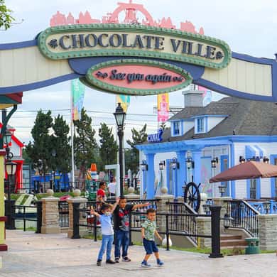 Chocolate Ville Entry with Transfer & Guide — photo 3