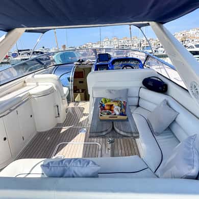 Puerto Banus Private Luxury Yacht Charter T975629 — photo 3